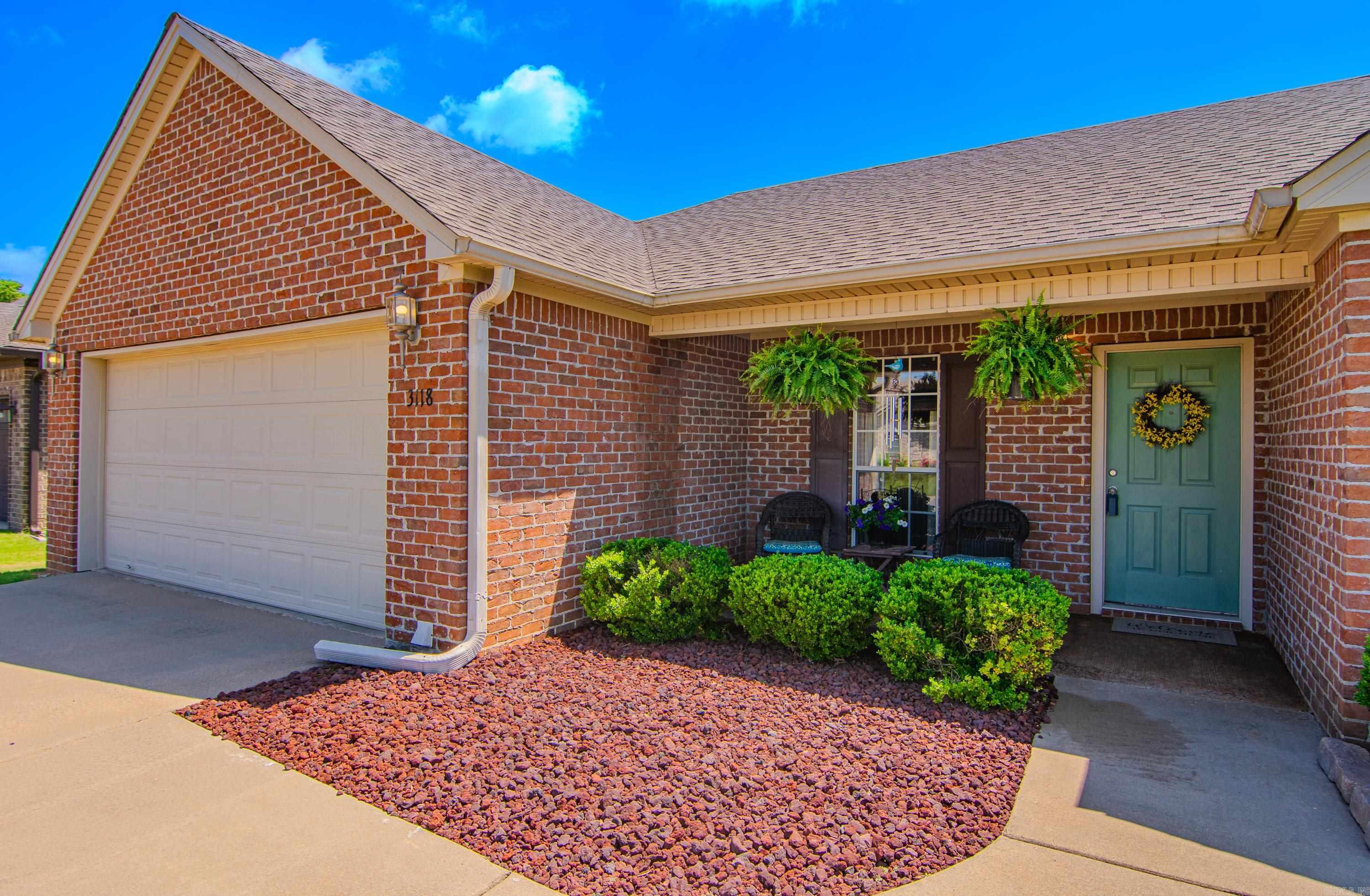 3118 Longmeadow Drive