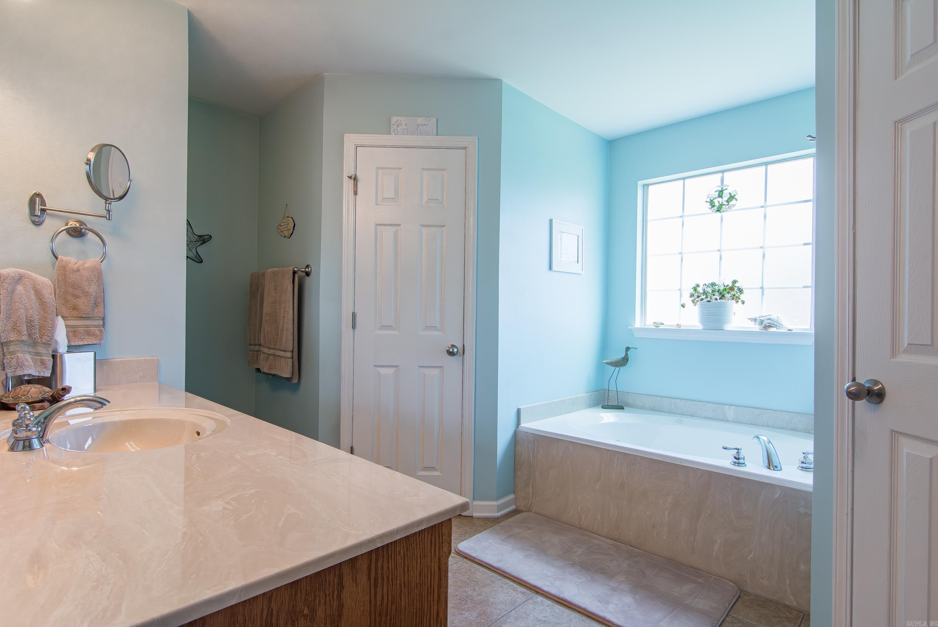 3118 Longmeadow Drive