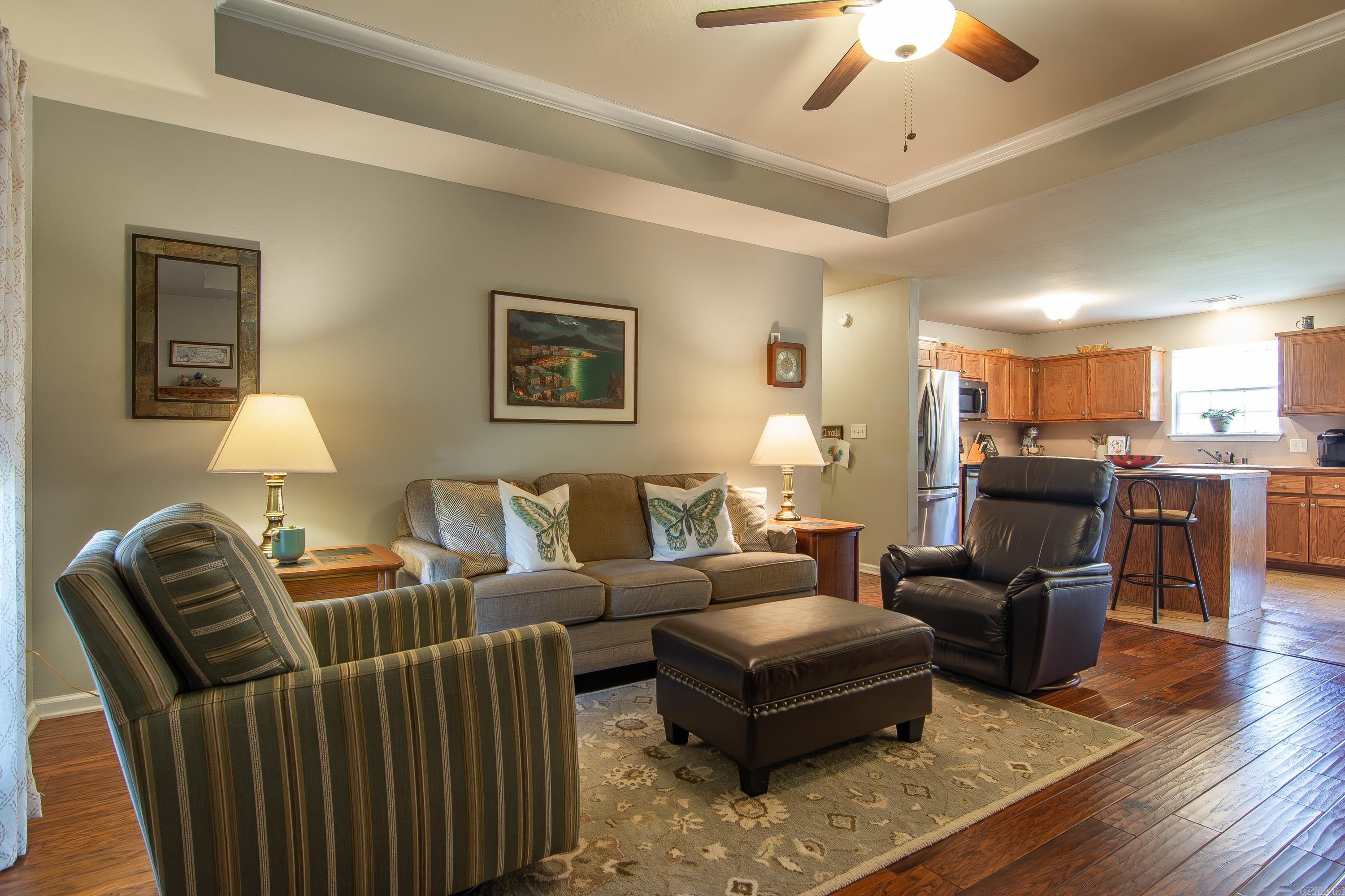 3118 Longmeadow Drive