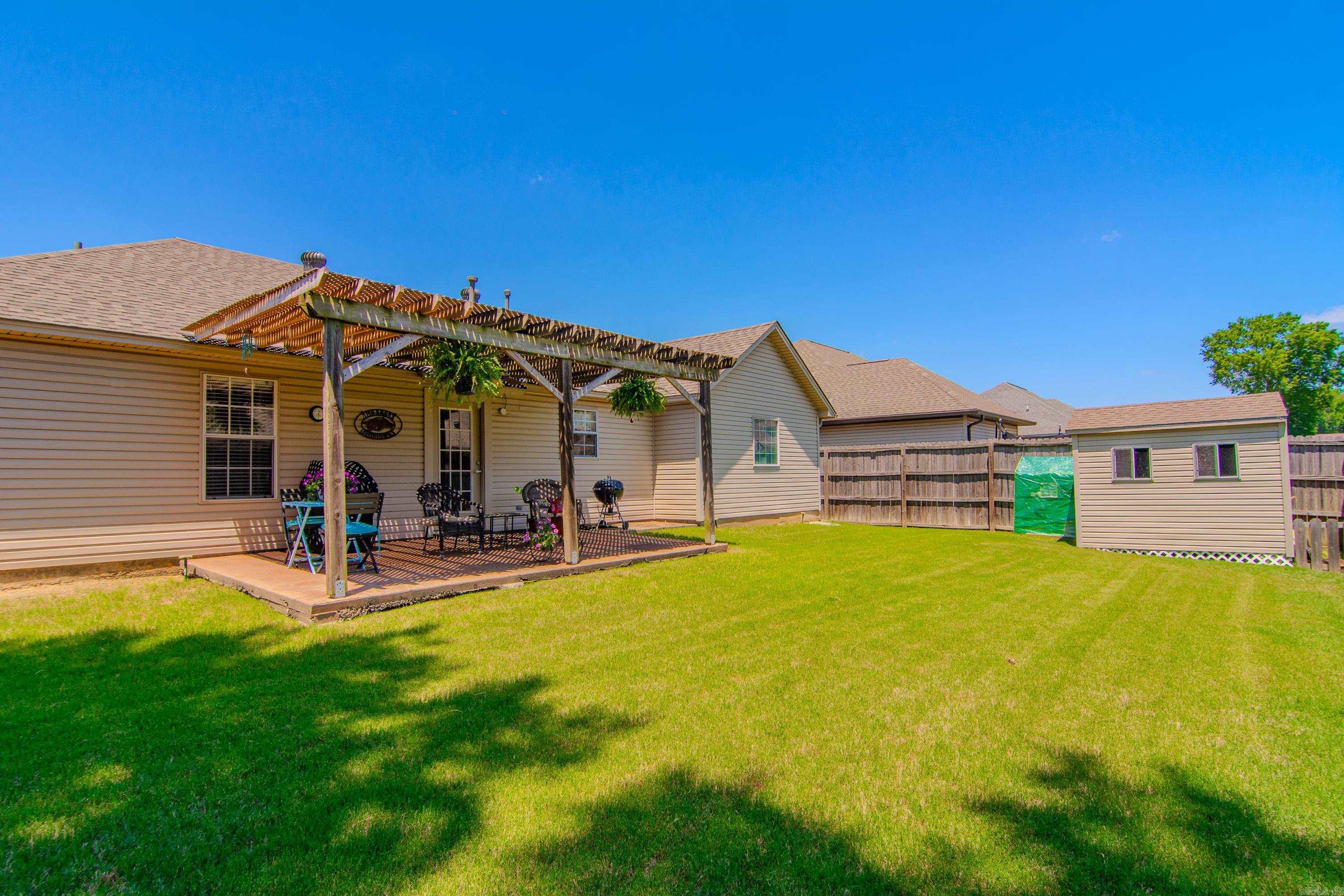 3118 Longmeadow Drive