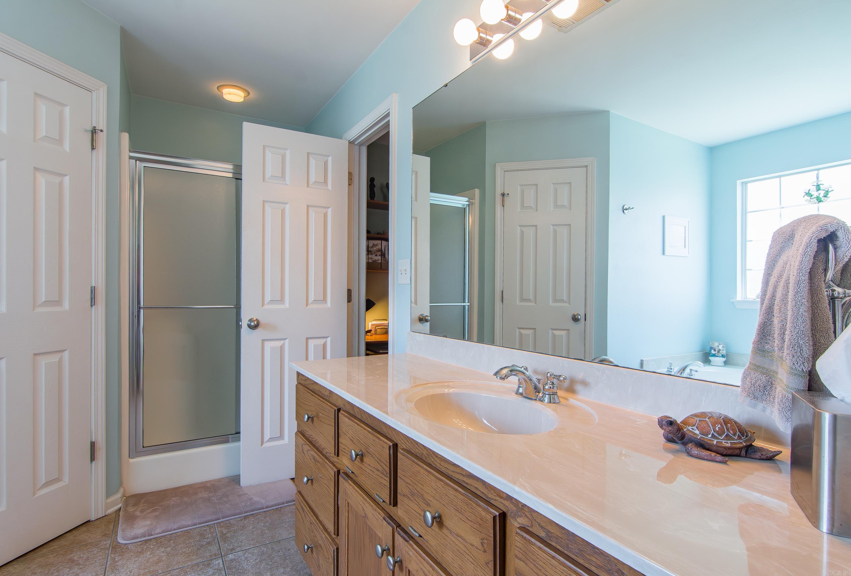 3118 Longmeadow Drive