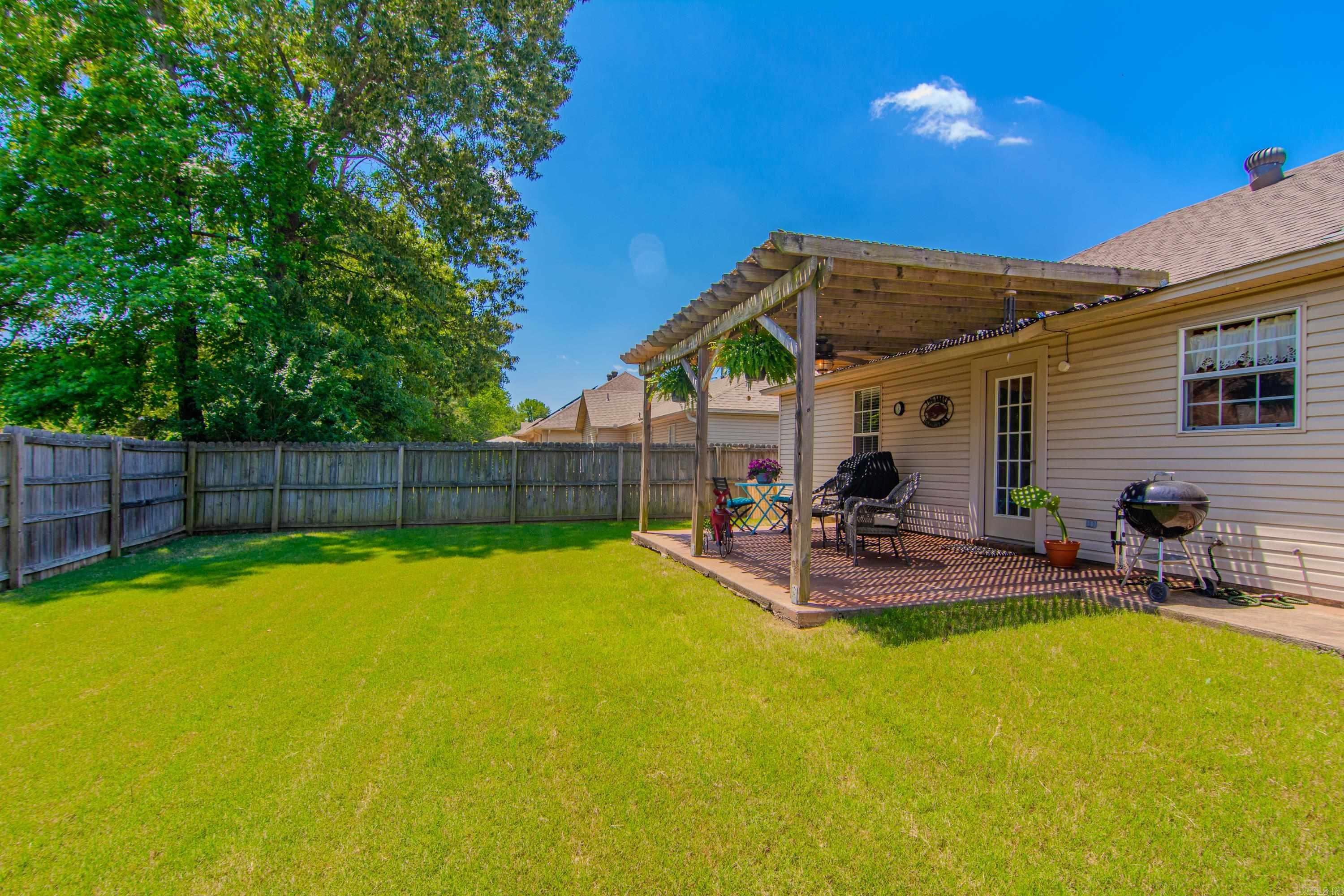 3118 Longmeadow Drive