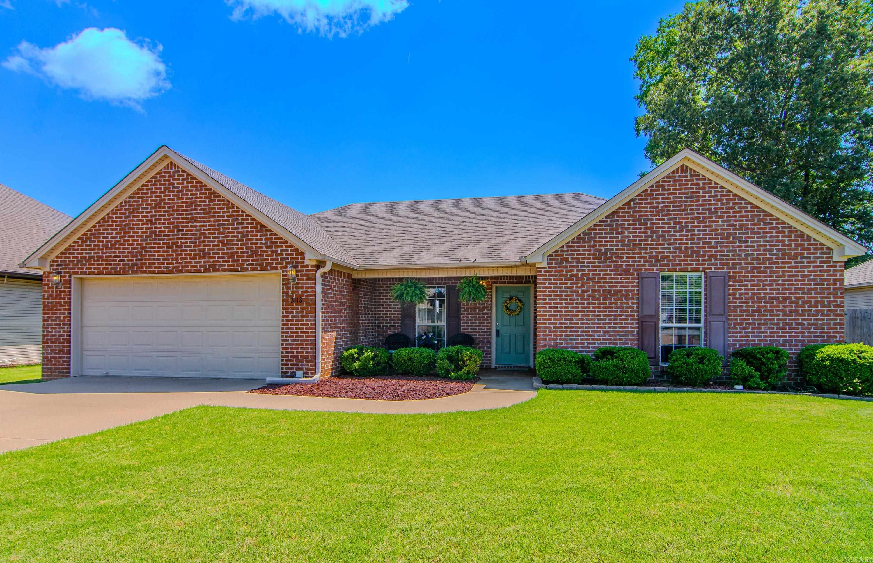 3118 Longmeadow Drive