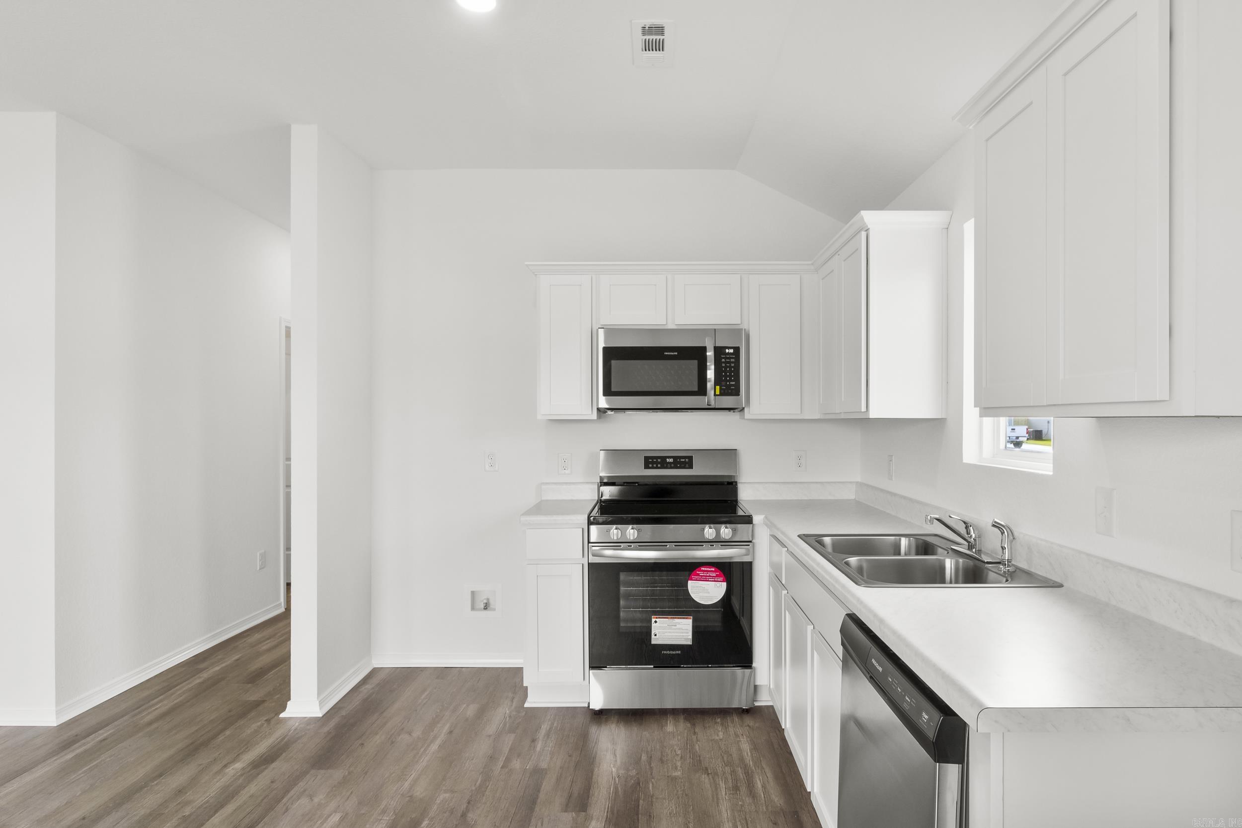 15 Farmhouse Circle