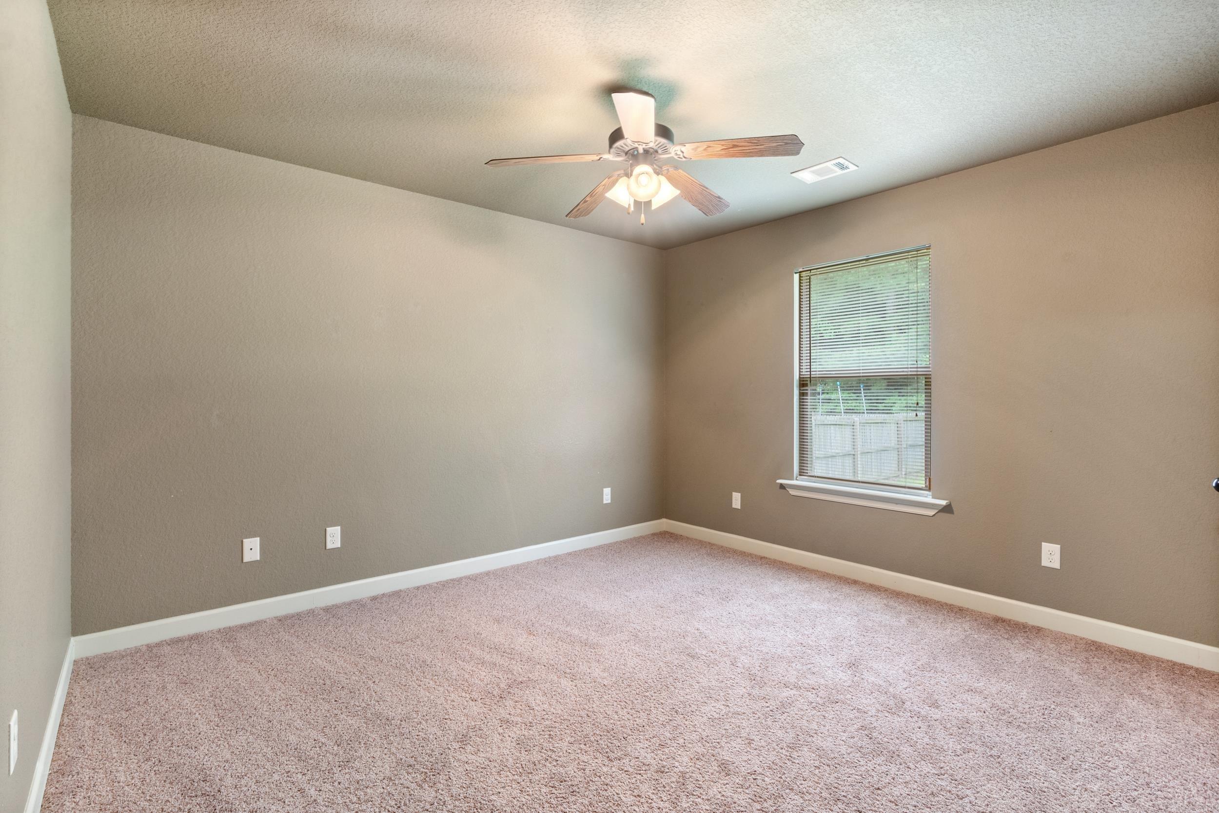 160 Creekside Drive