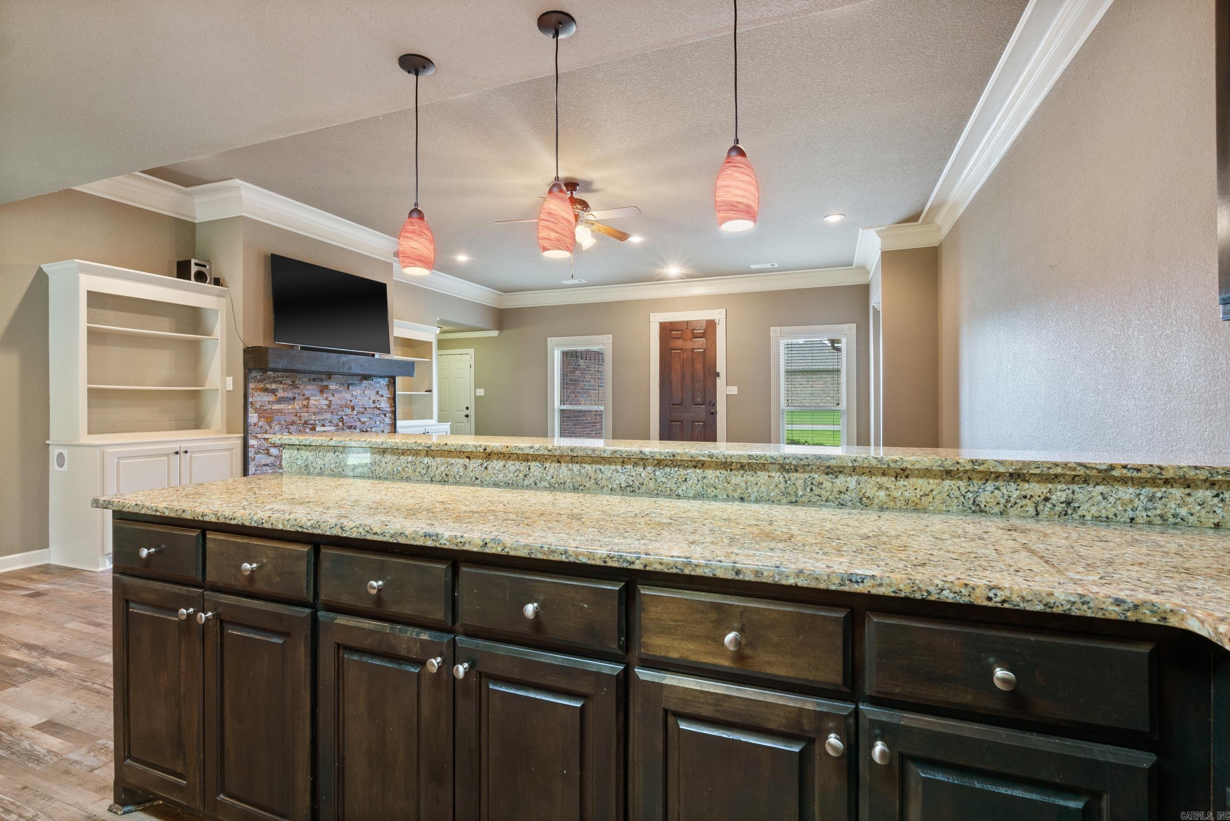160 Creekside Drive