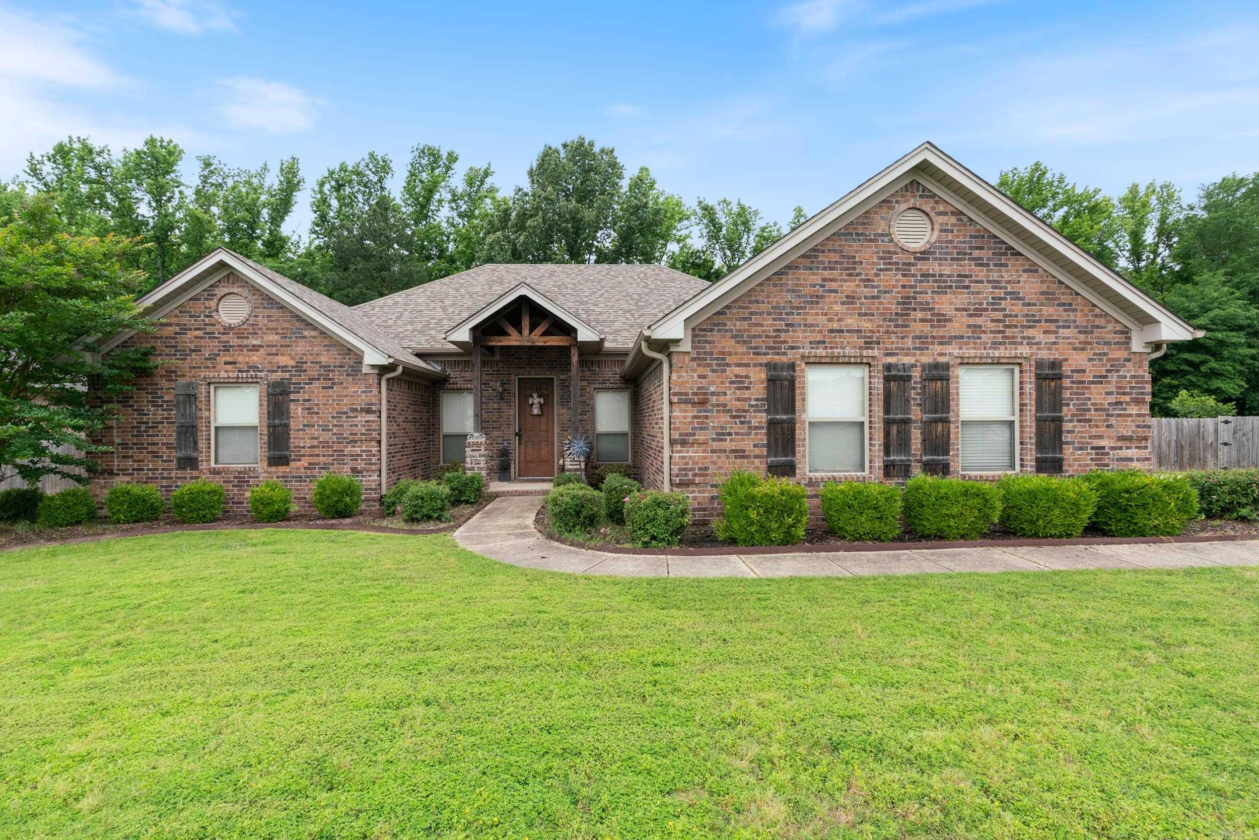 160 Creekside Drive