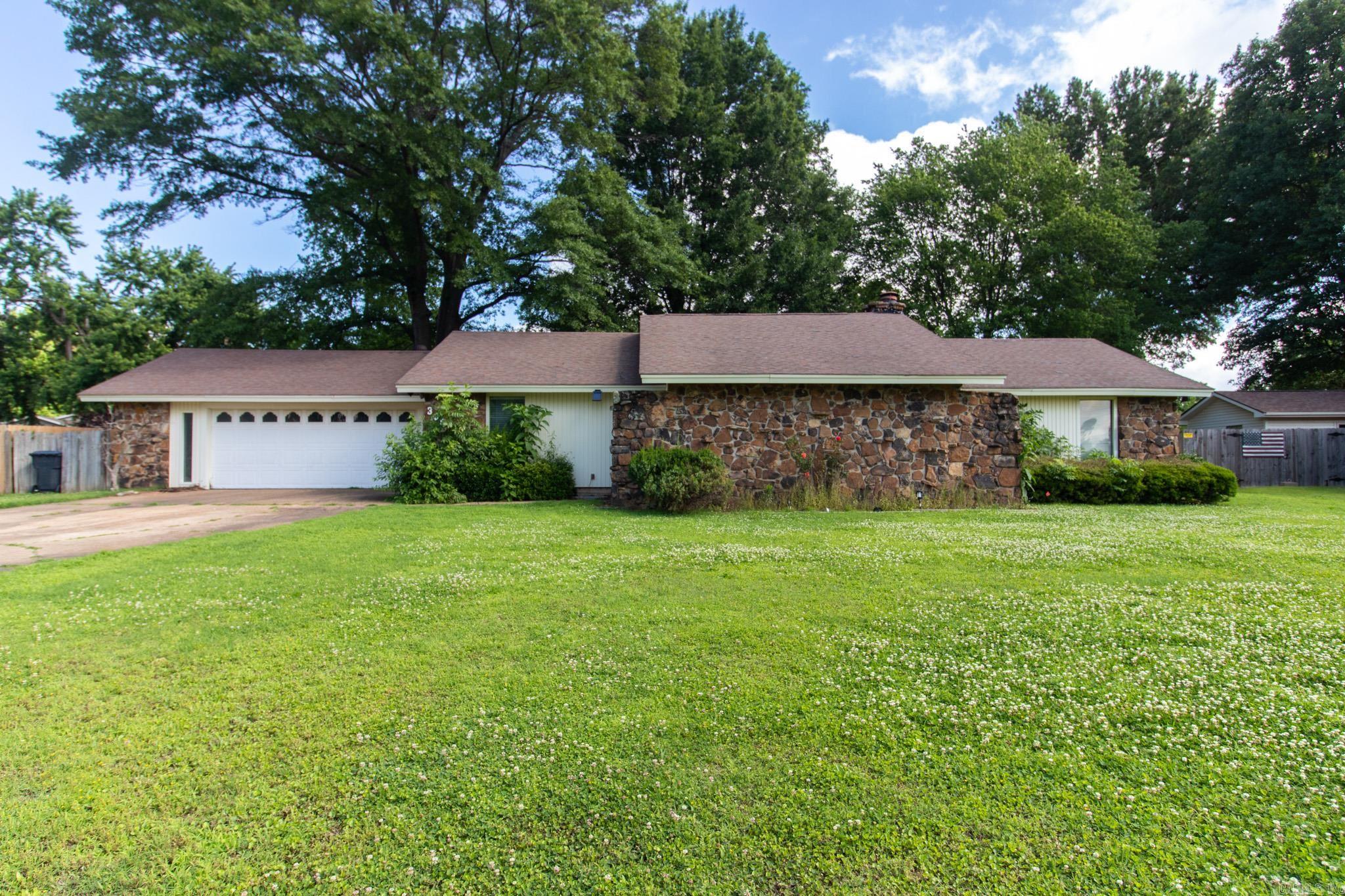 306 Mockingbird Cove