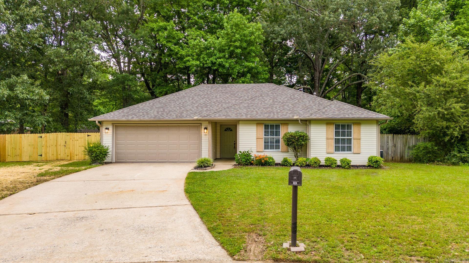 18 White Fox Cove