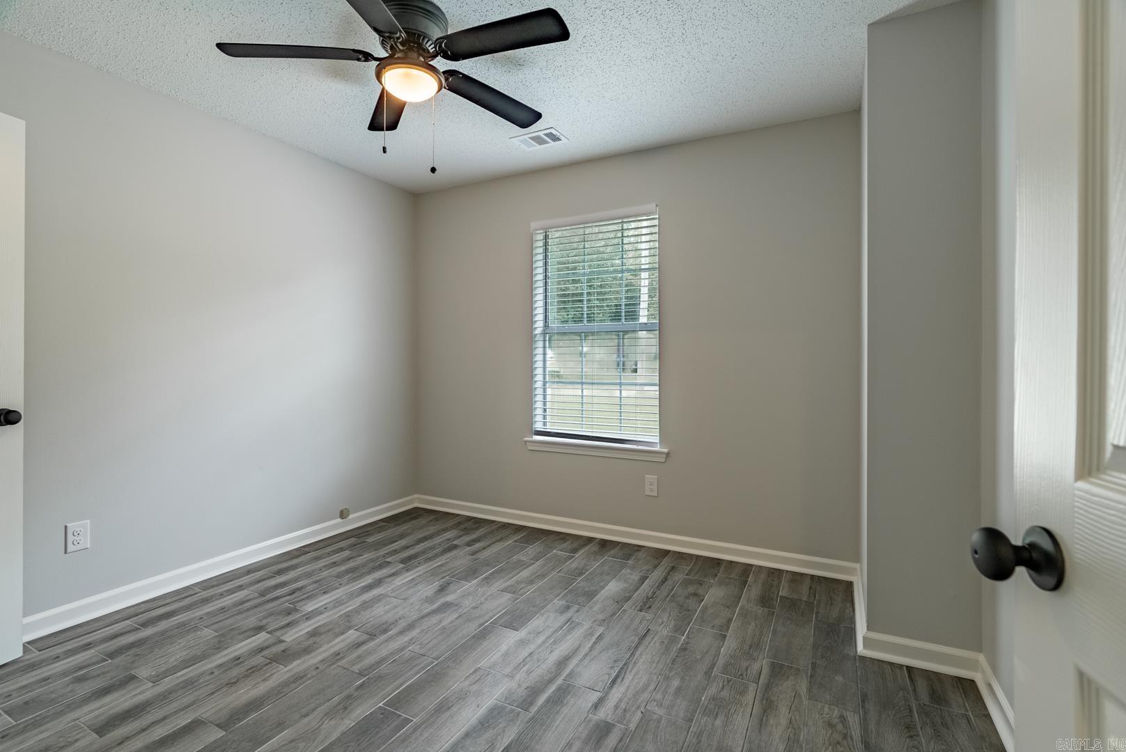 18 White Fox Cove