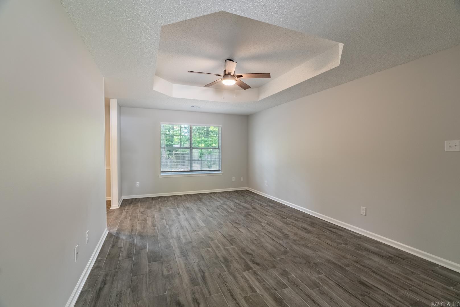 18 White Fox Cove