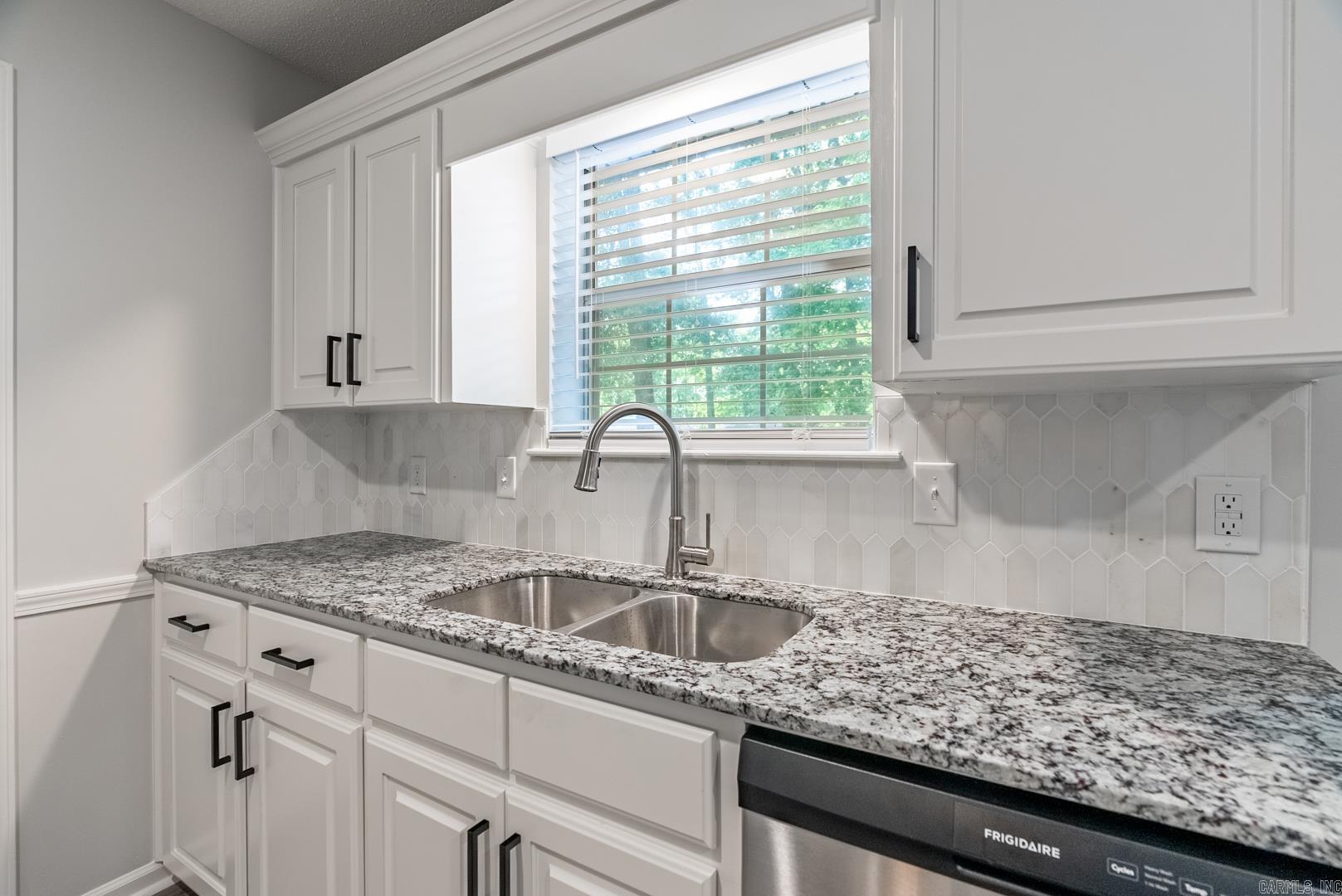 18 White Fox Cove