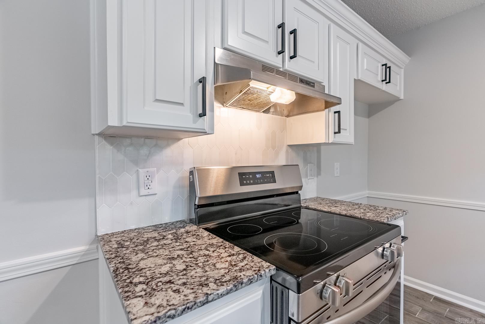 18 White Fox Cove