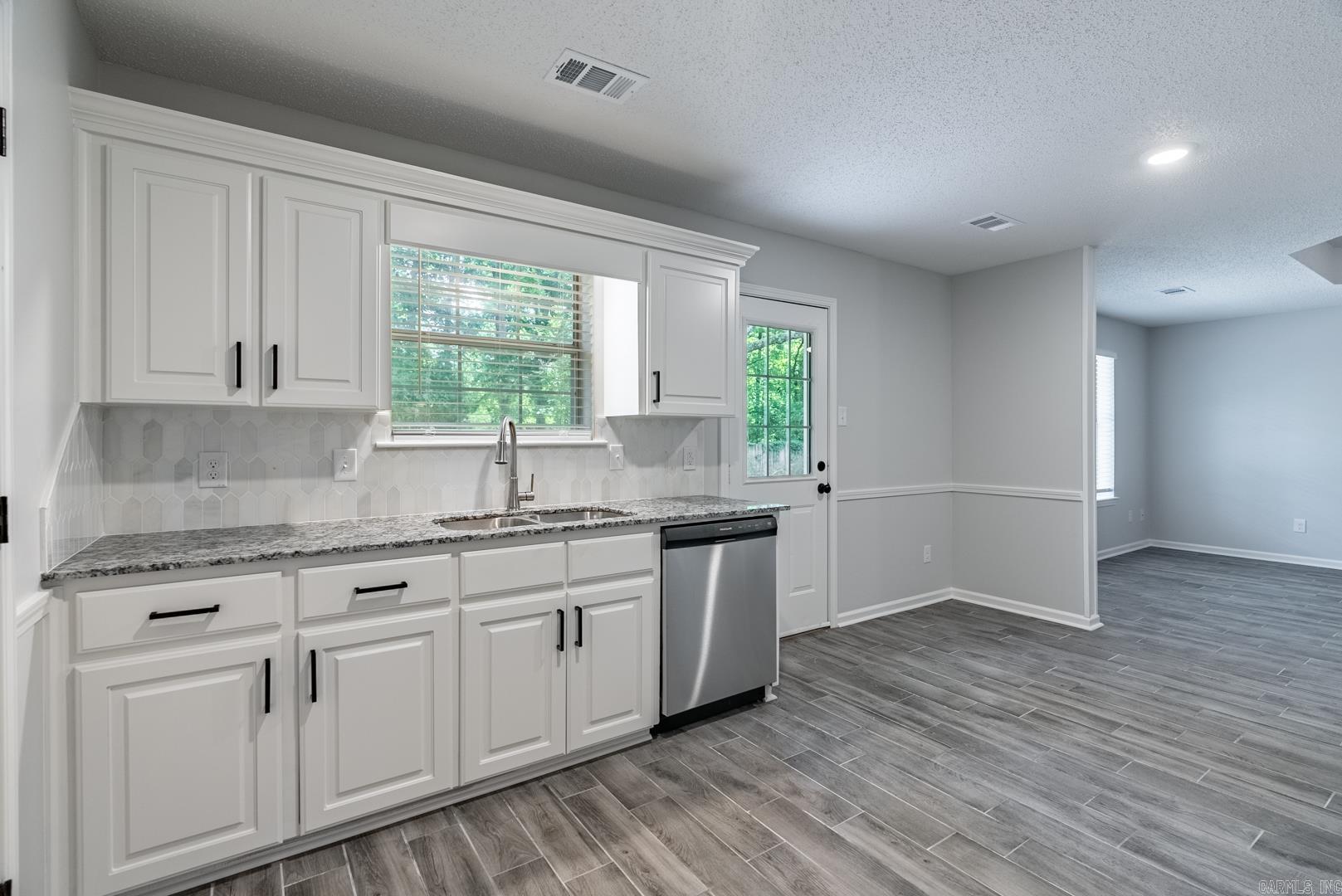 18 White Fox Cove