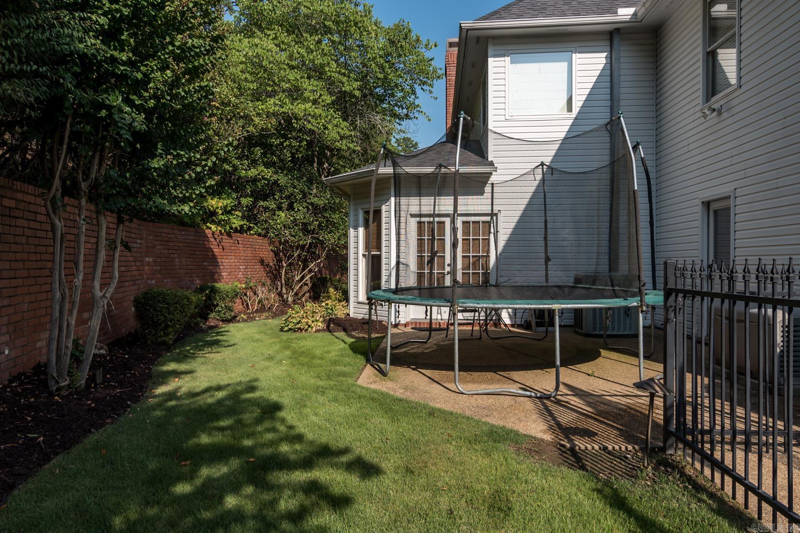 12 EDENFIELD COVE
