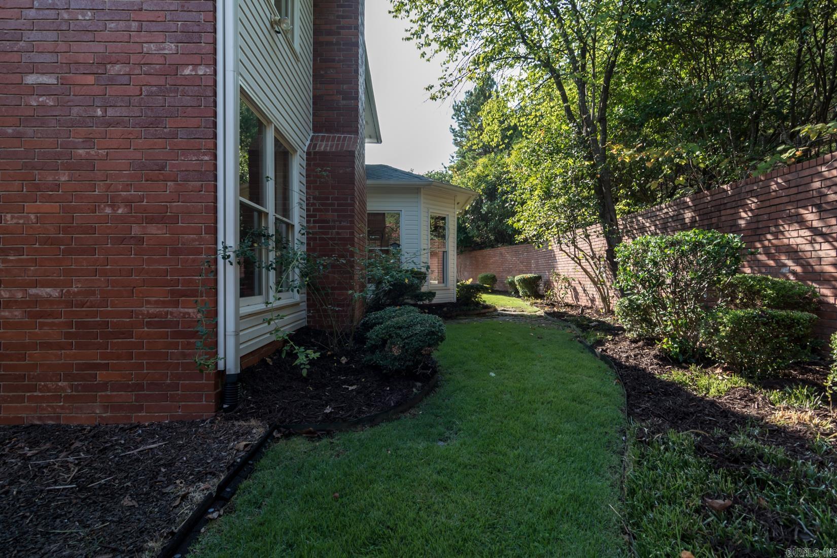 12 EDENFIELD COVE