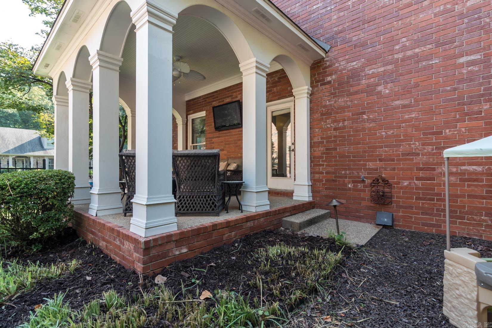 12 EDENFIELD COVE