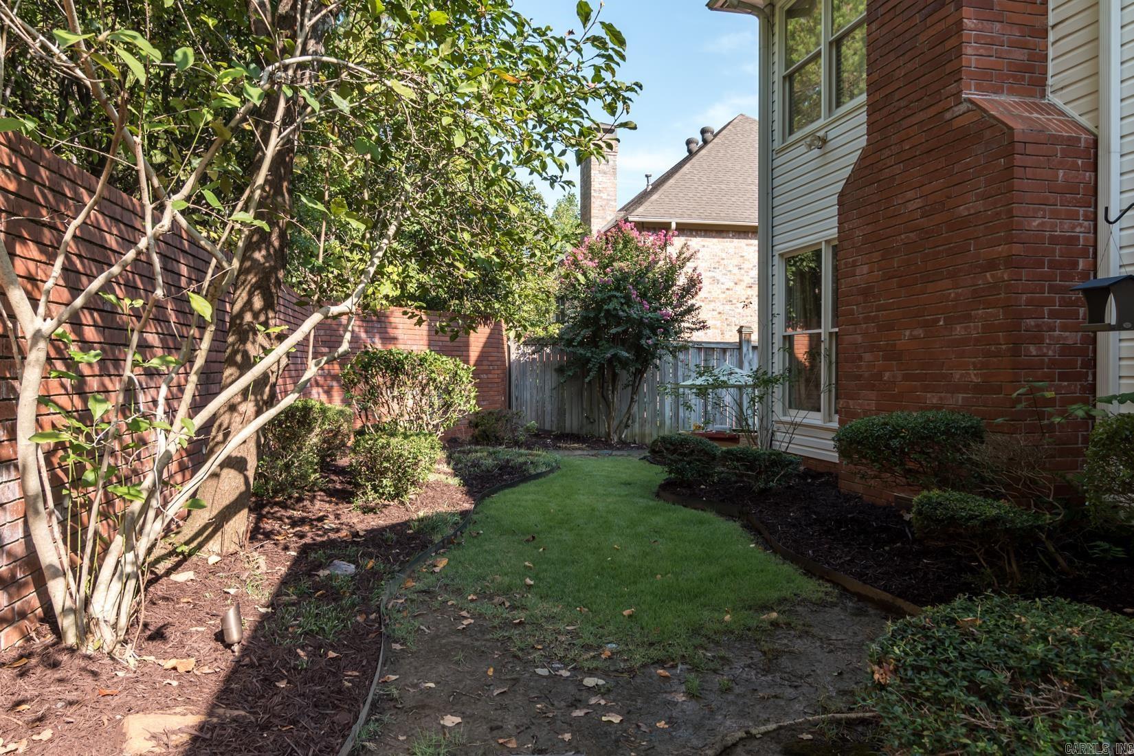12 EDENFIELD COVE