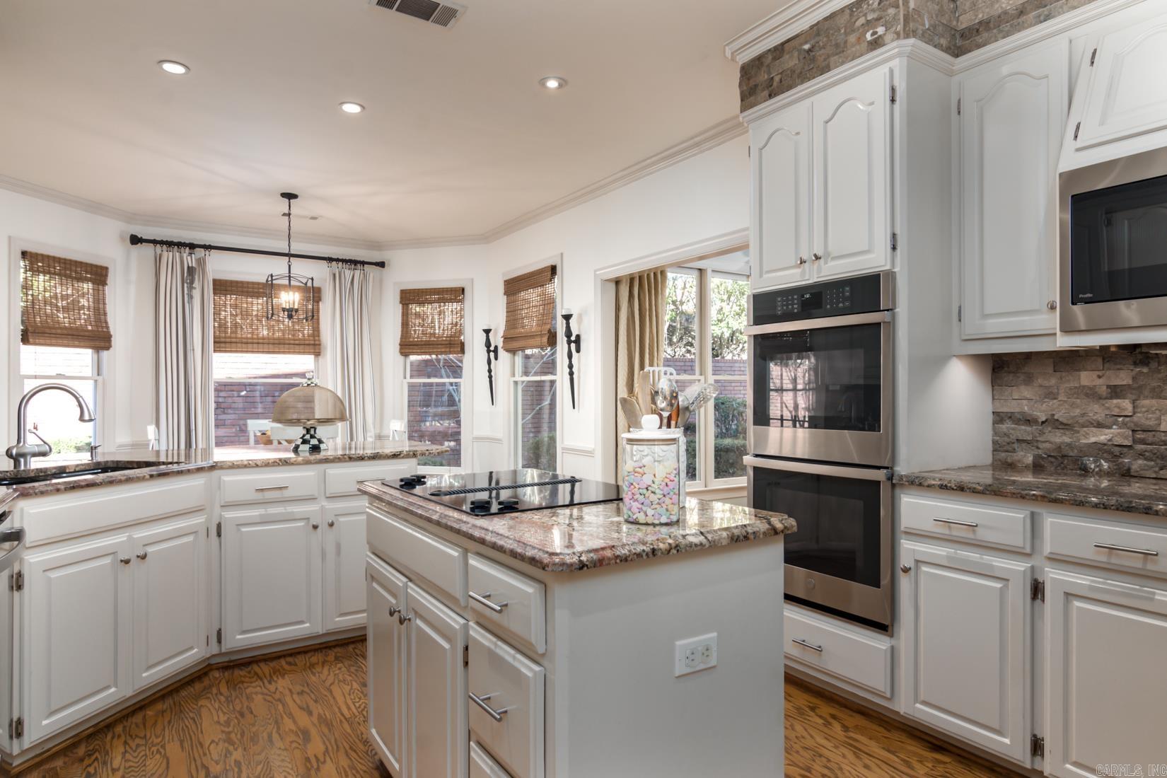 12 EDENFIELD COVE