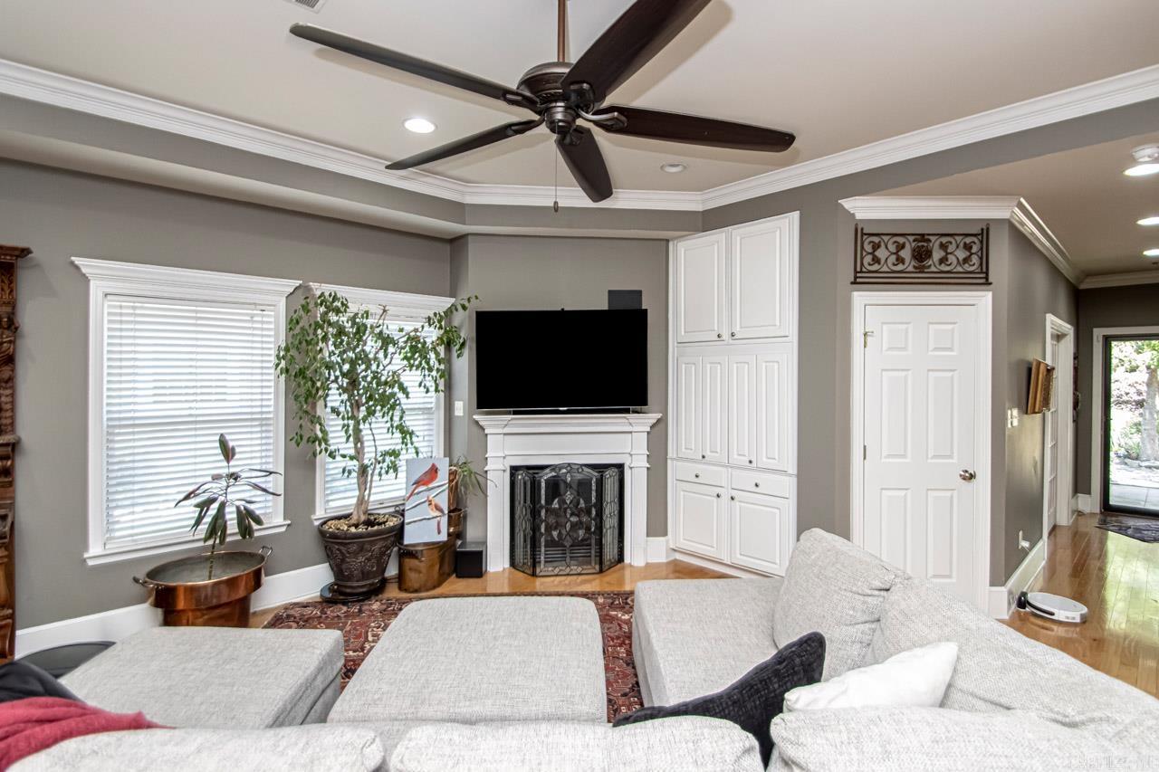 2127 Stagecoach Village