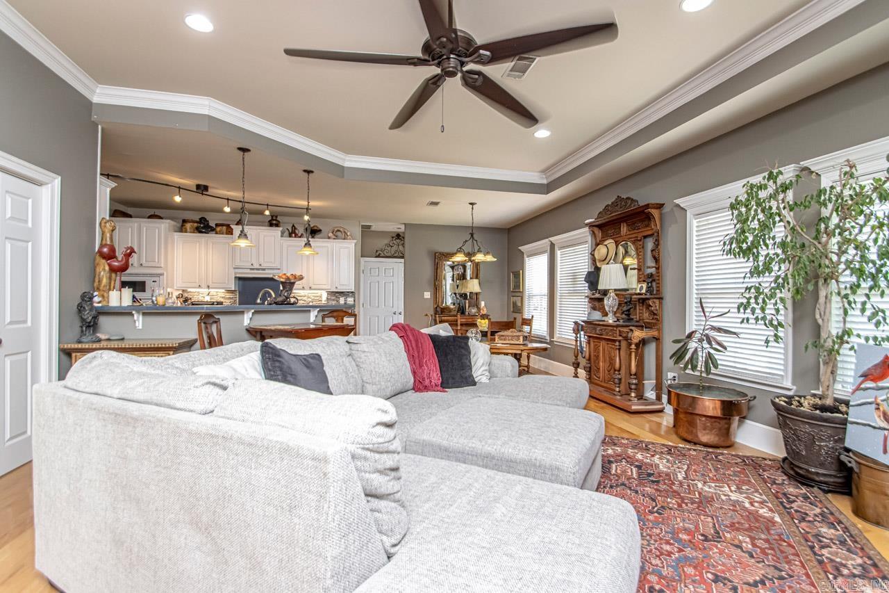 2127 Stagecoach Village