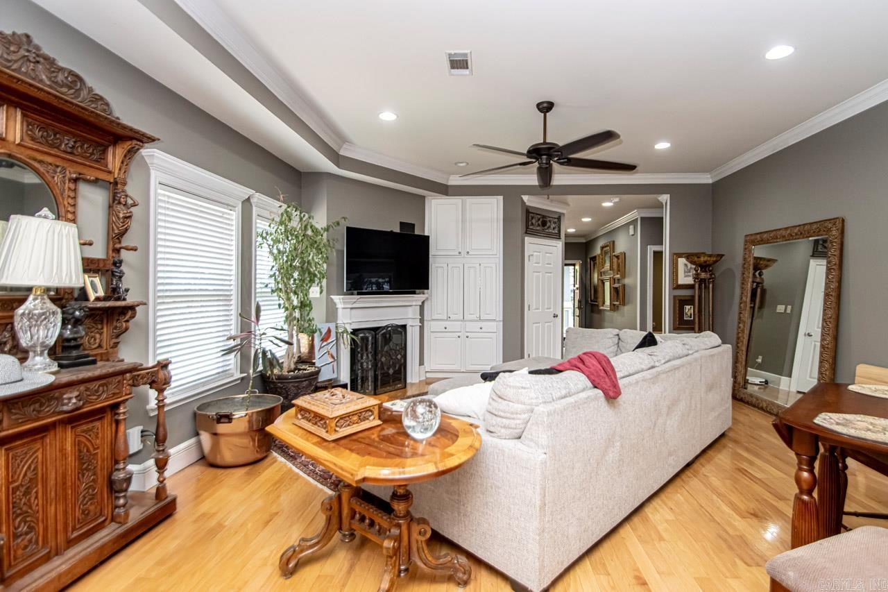 2127 Stagecoach Village