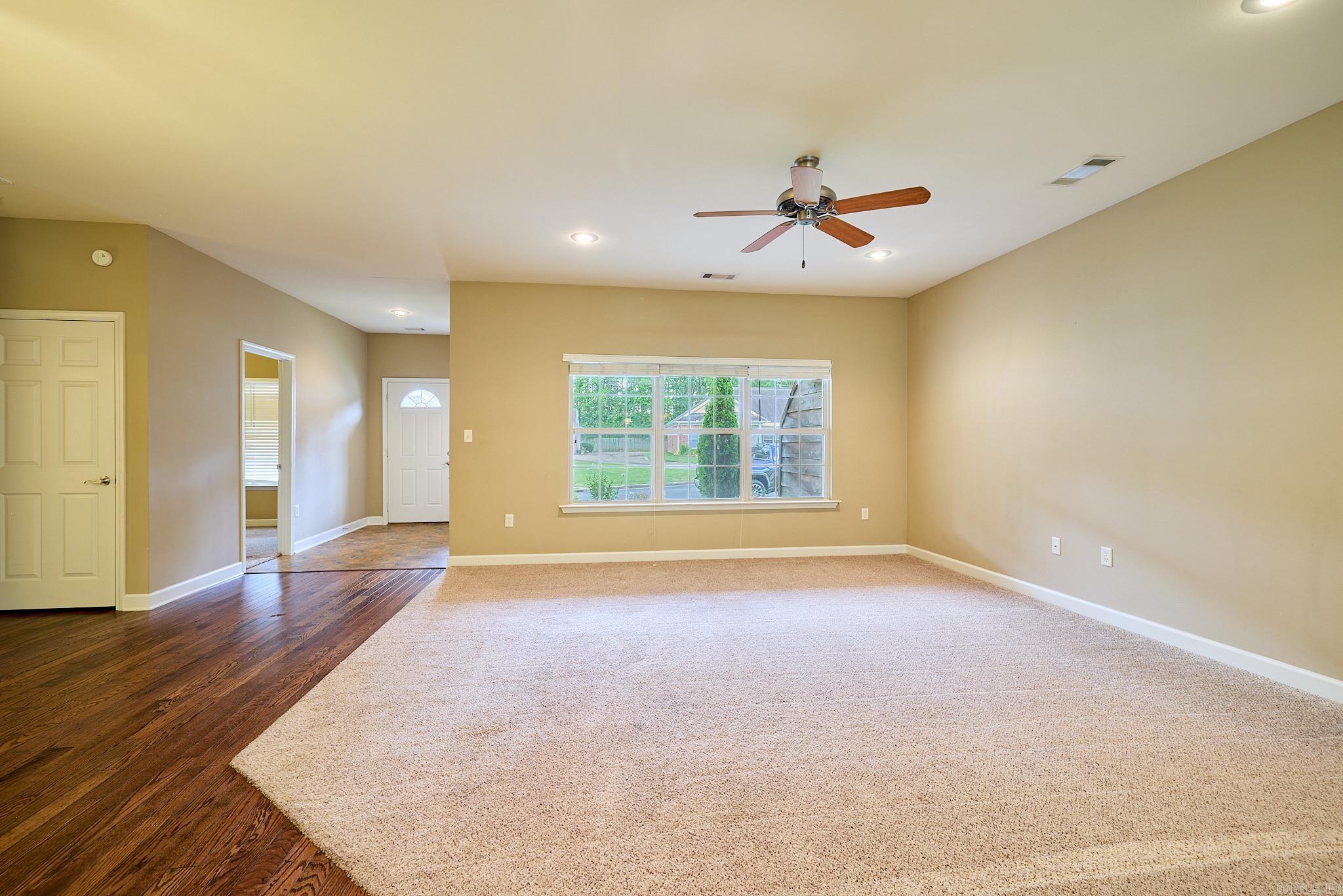 1406 Stagecoach Village