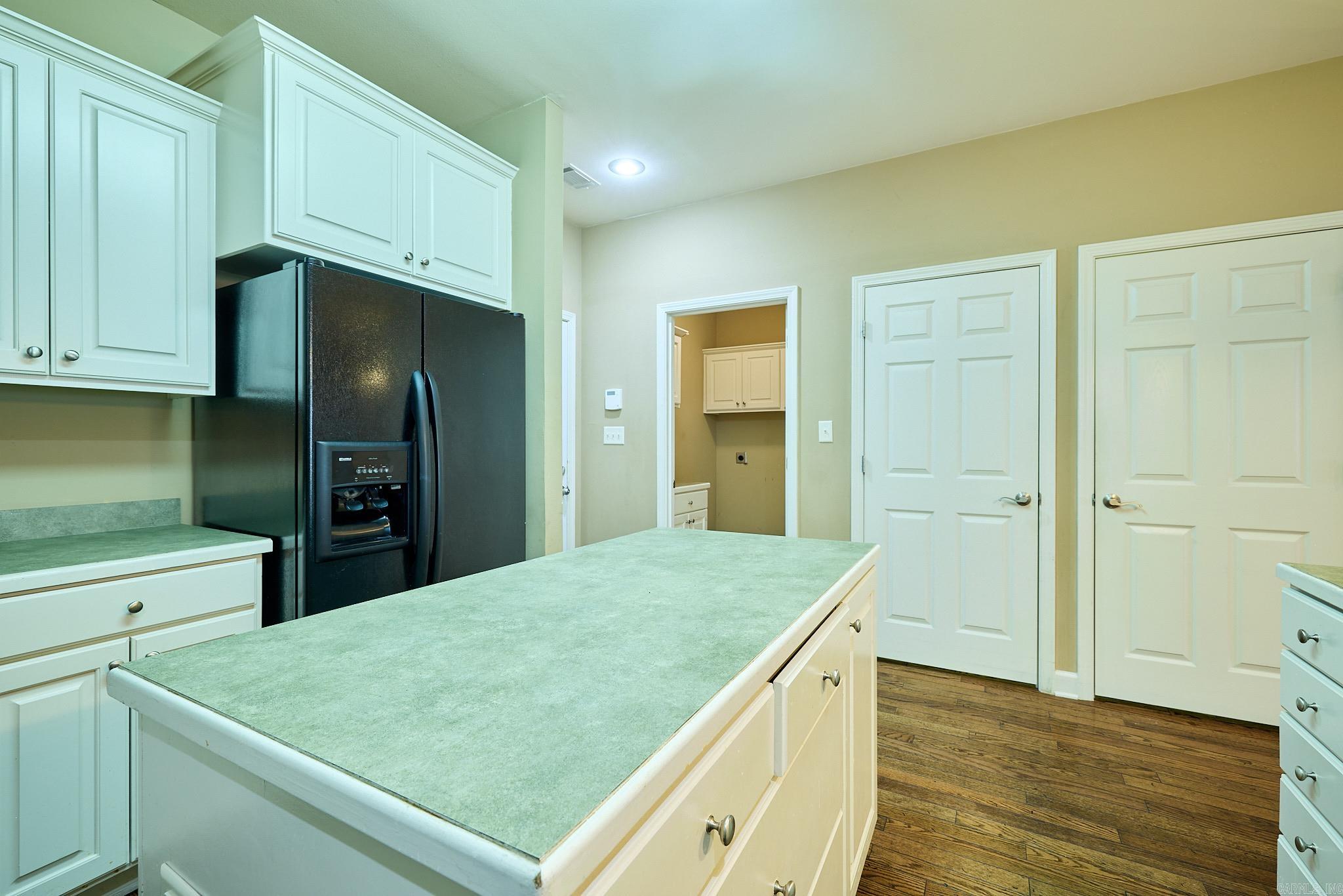 1406 Stagecoach Village