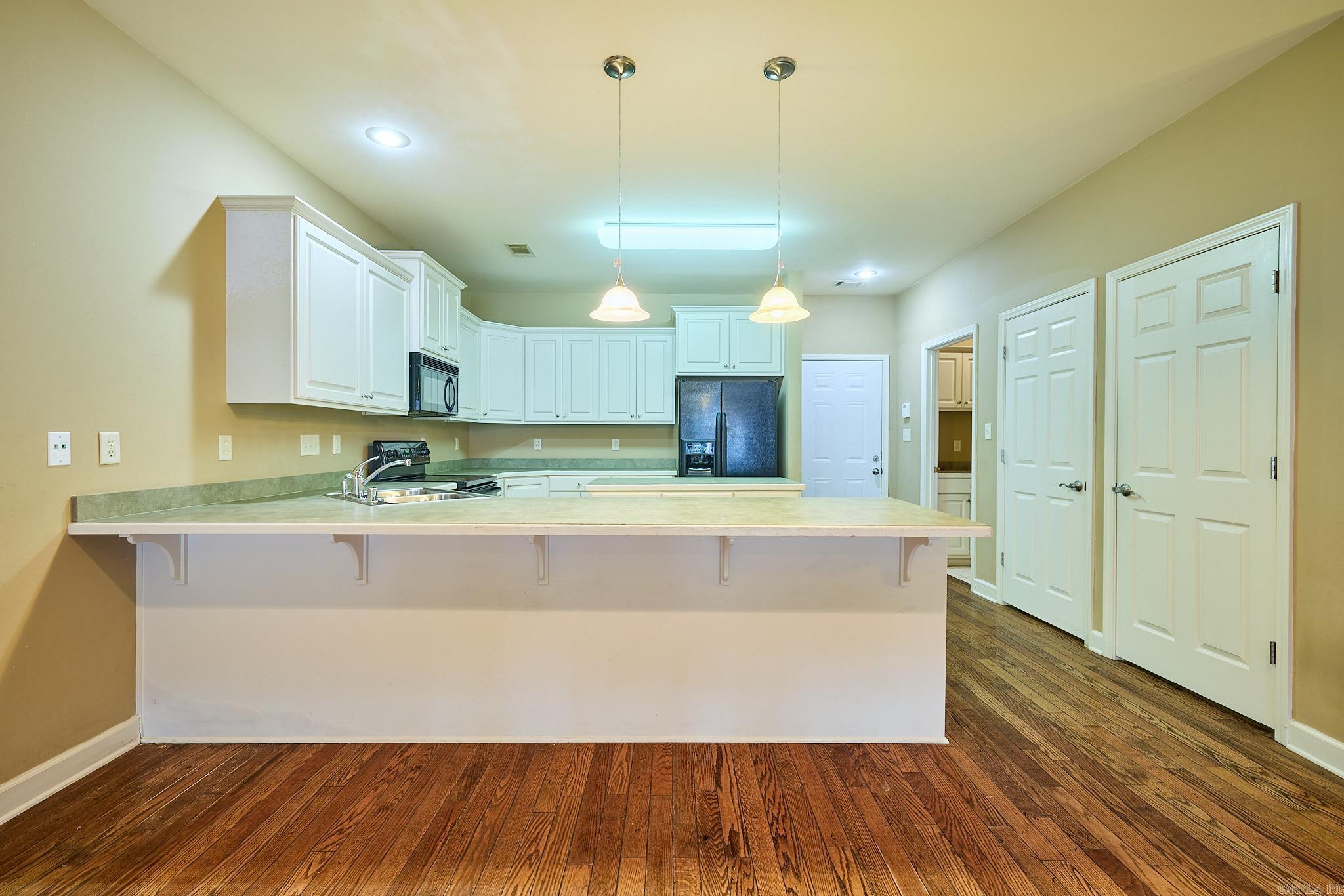 1406 Stagecoach Village