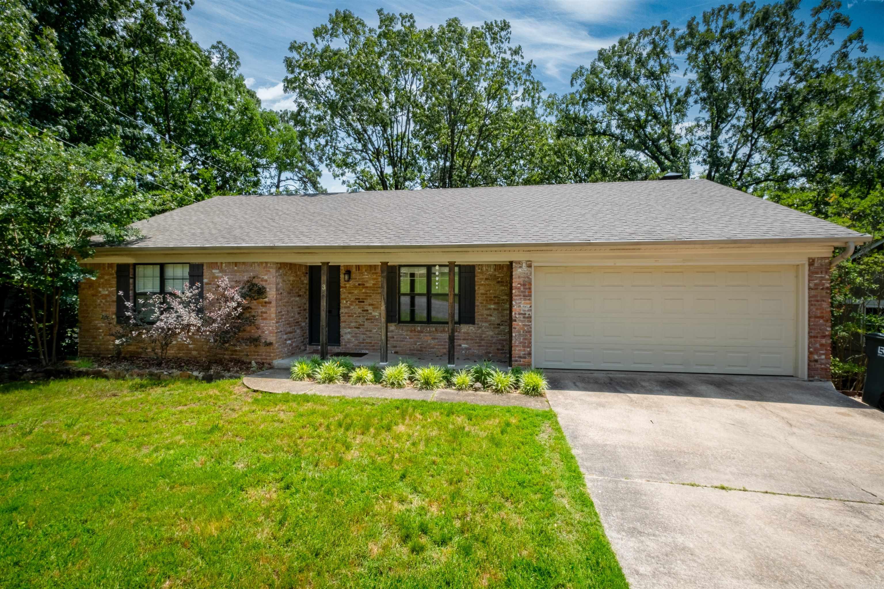 3 Janwood Drive