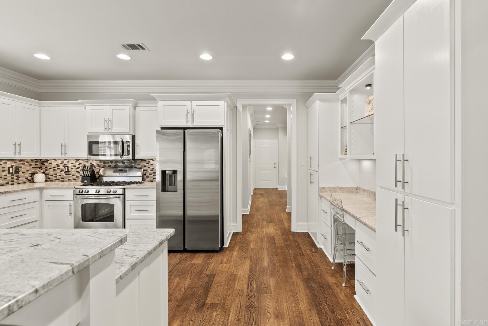 104 Tournay Court