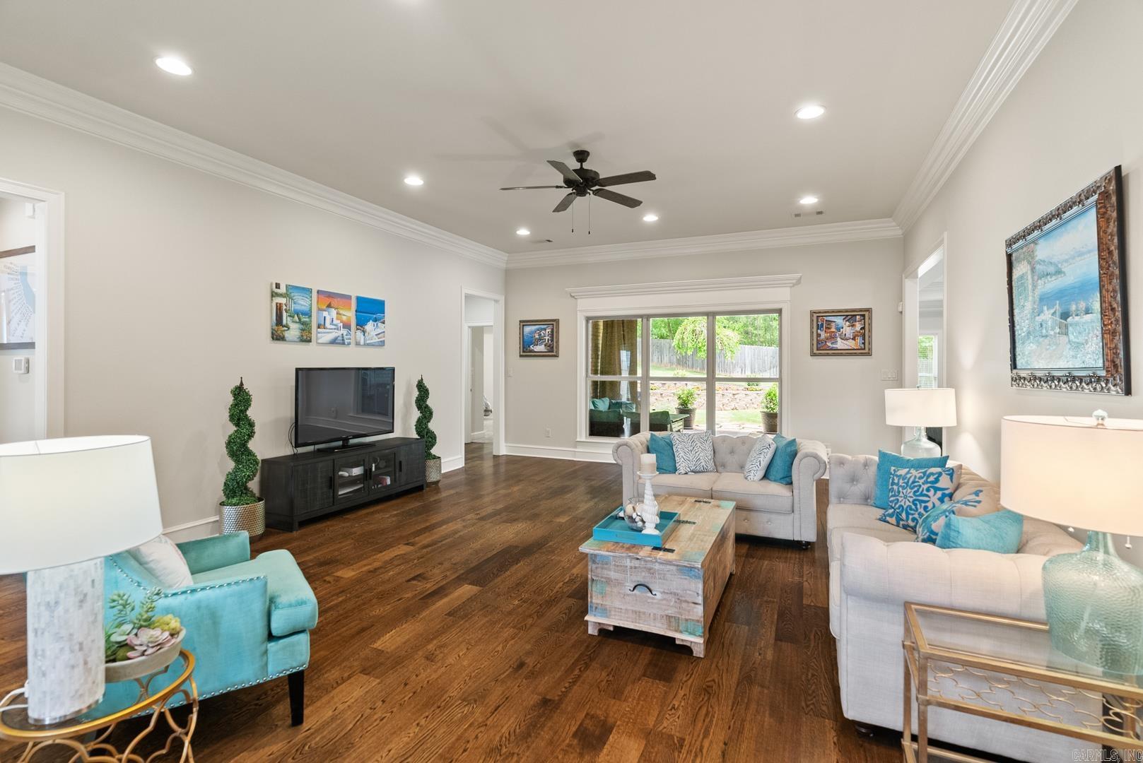 104 Tournay Court