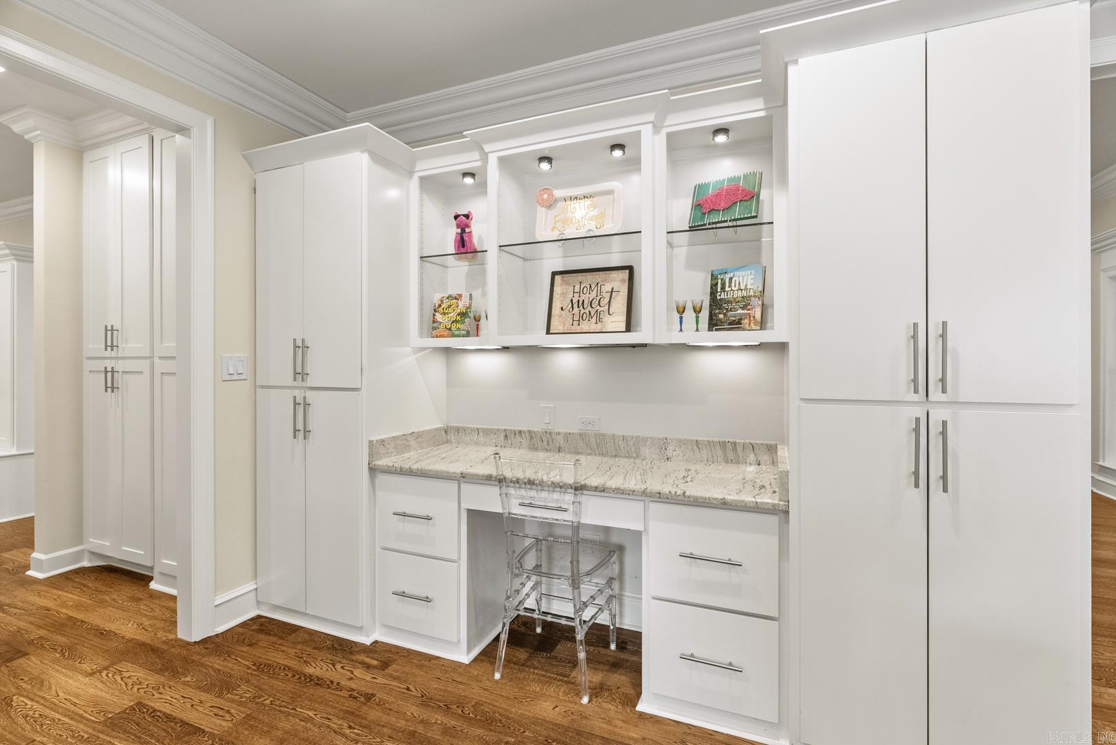 104 Tournay Court
