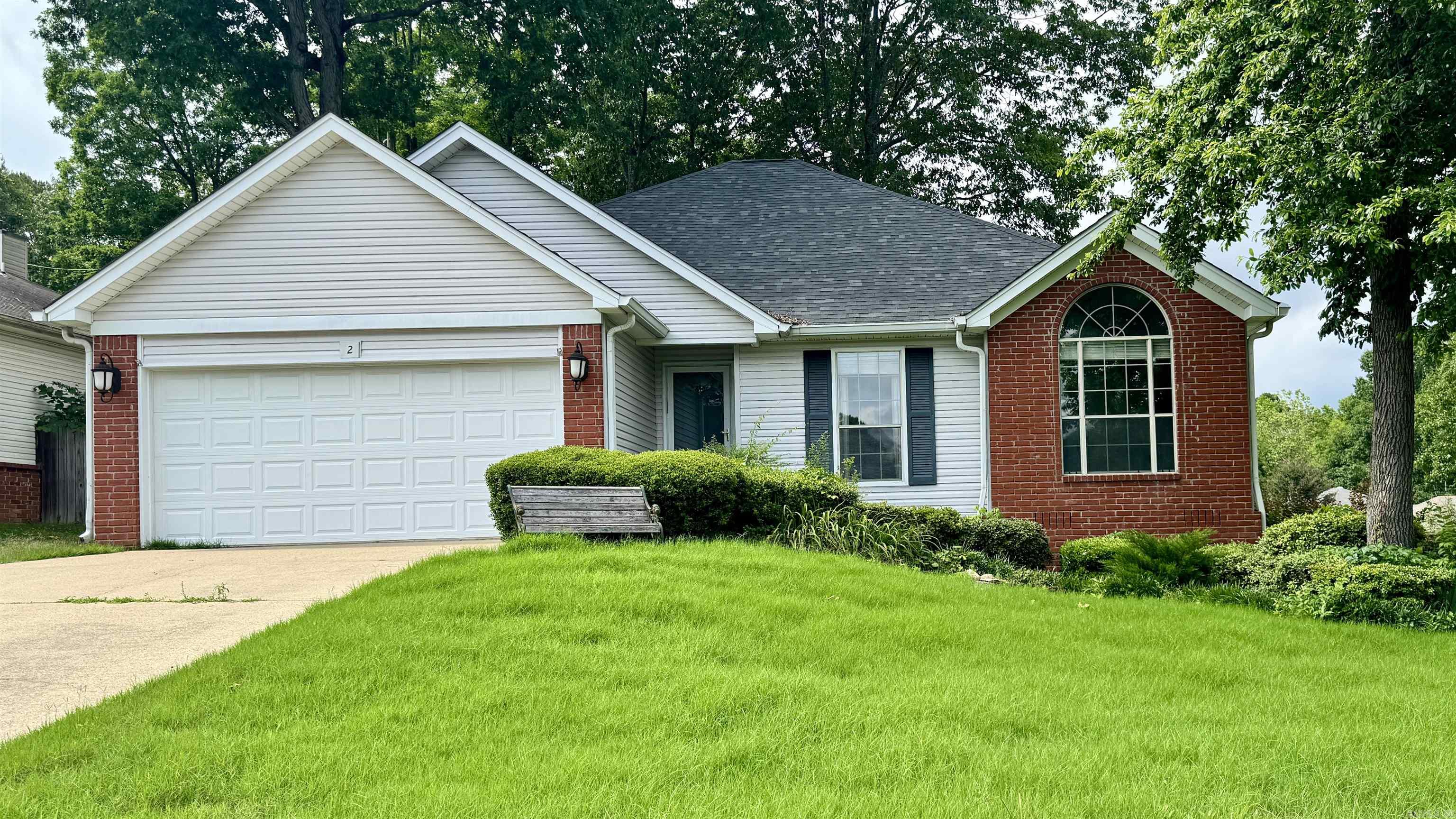 2 Creekside Court