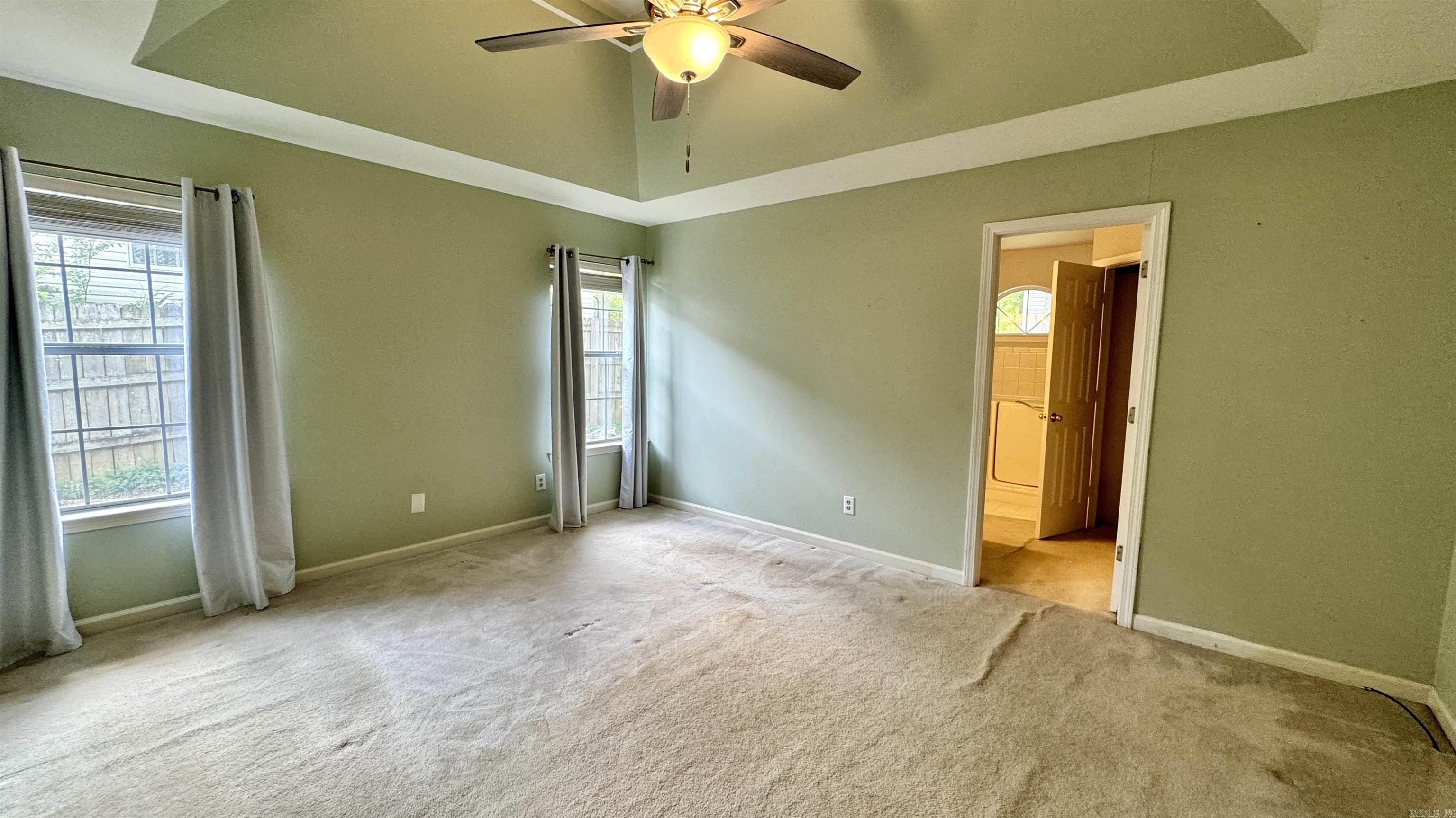 2 Creekside Court