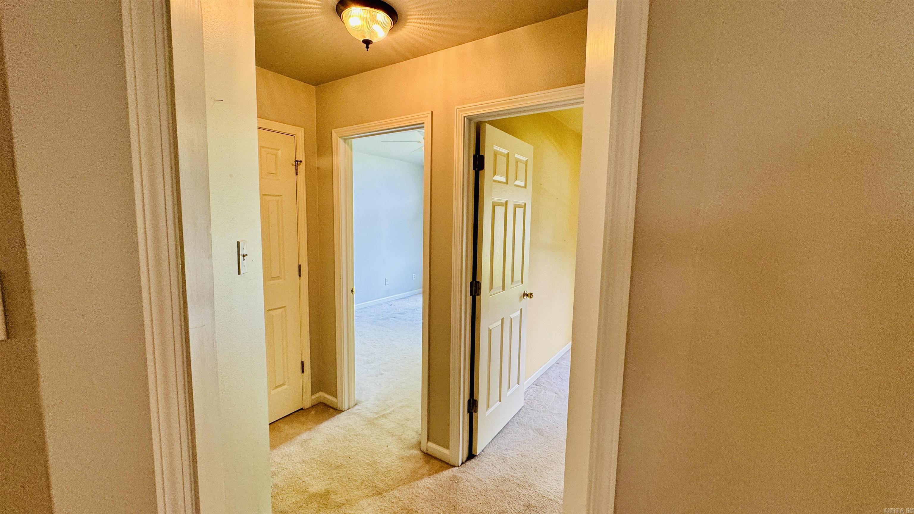 2 Creekside Court