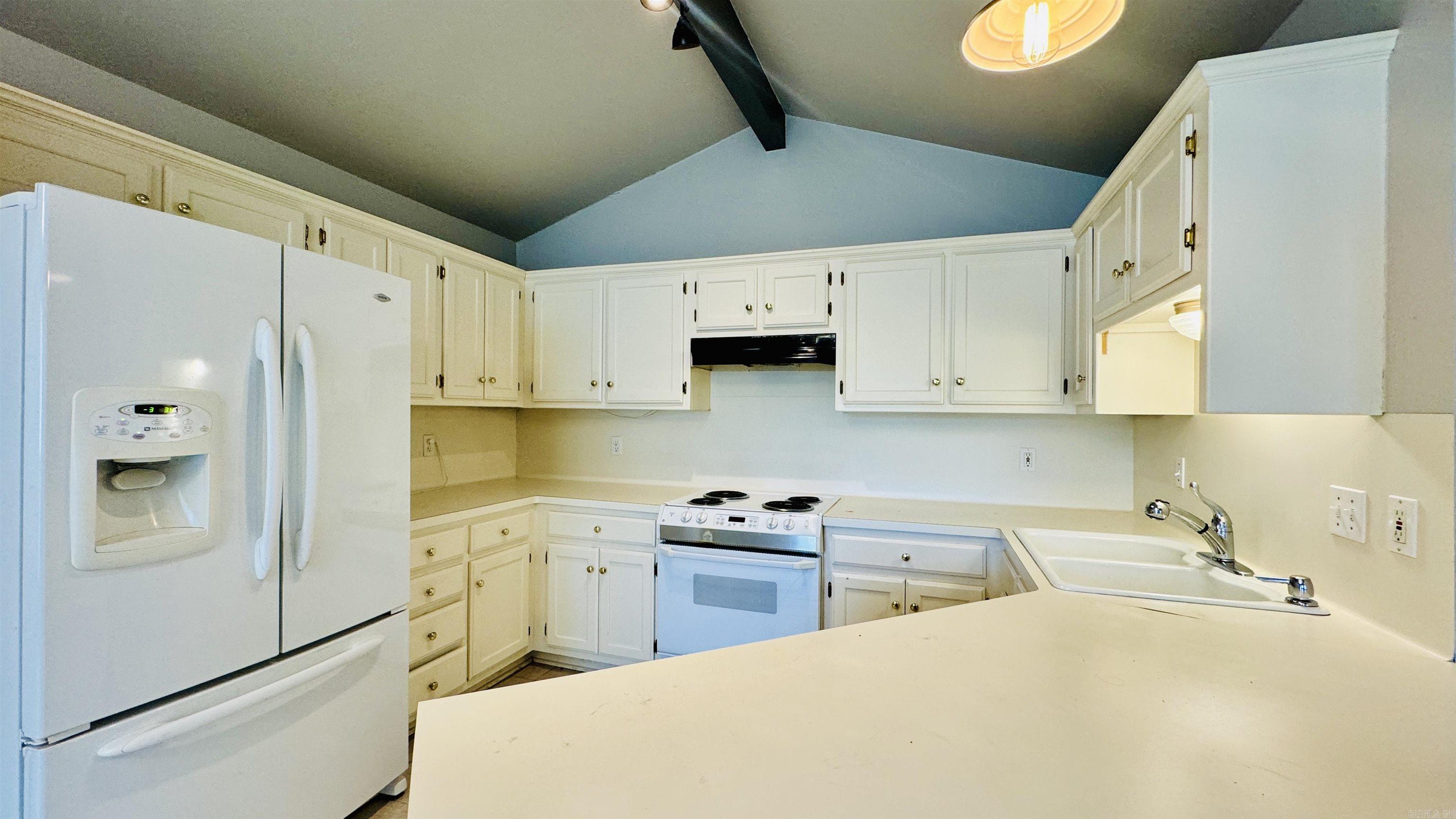 2 Creekside Court