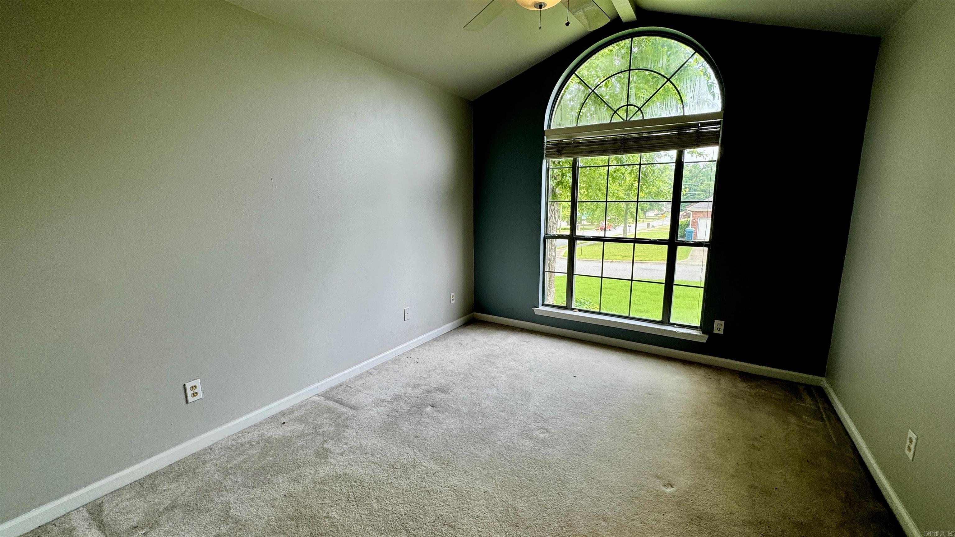 2 Creekside Court