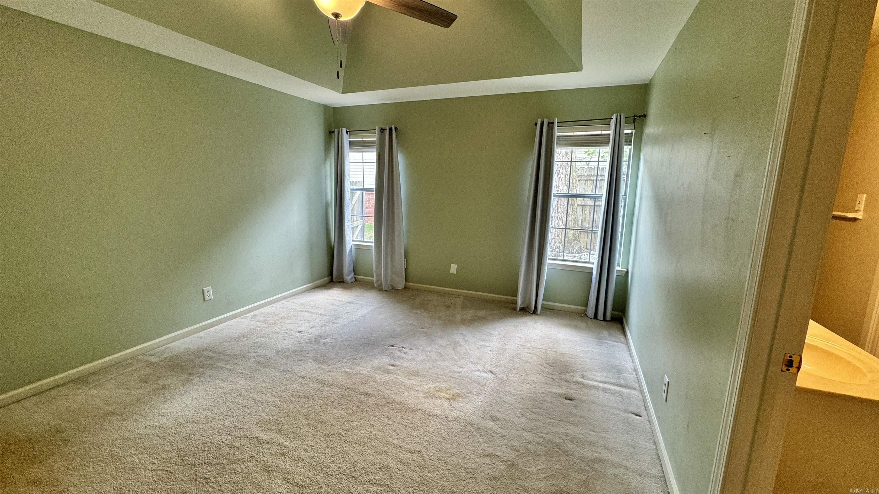 2 Creekside Court