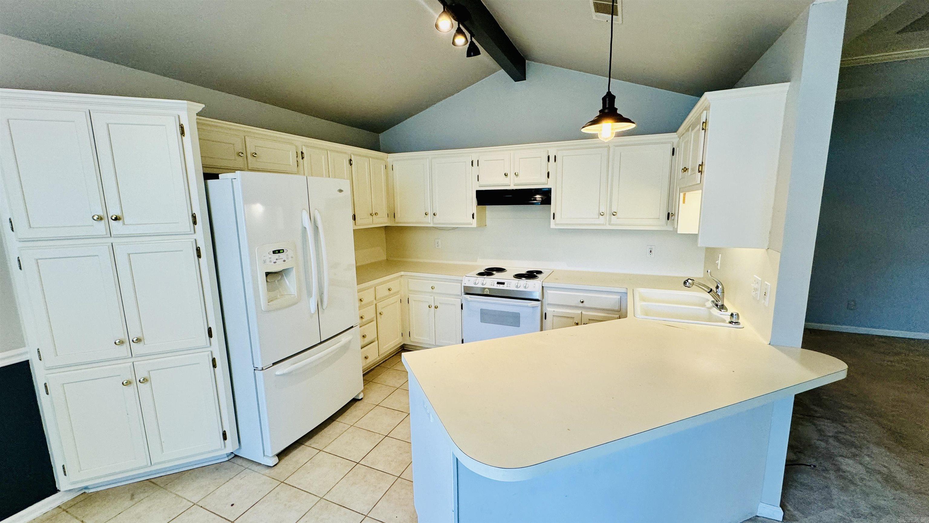 2 Creekside Court