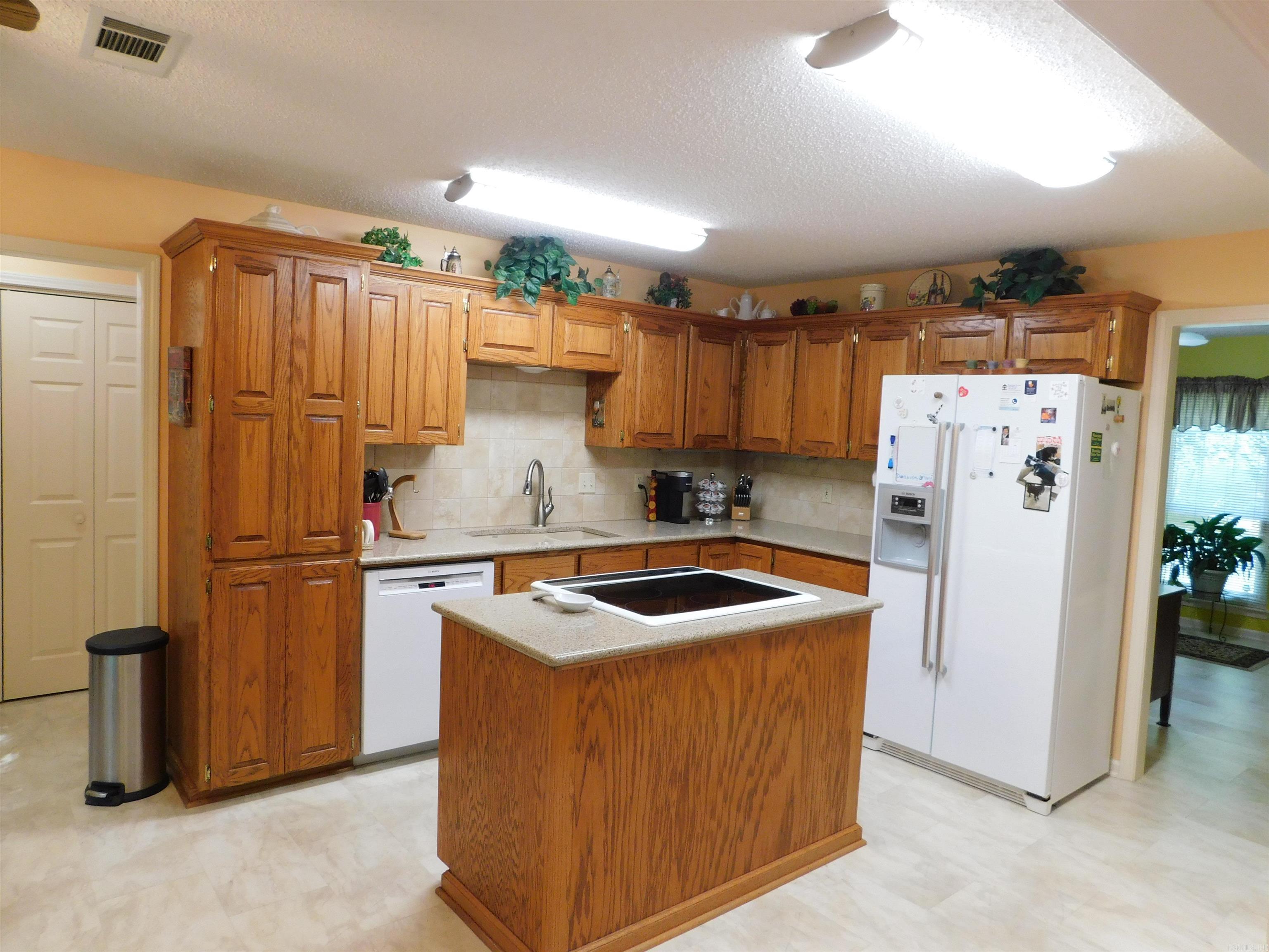 540 N Avilla Heights Drive