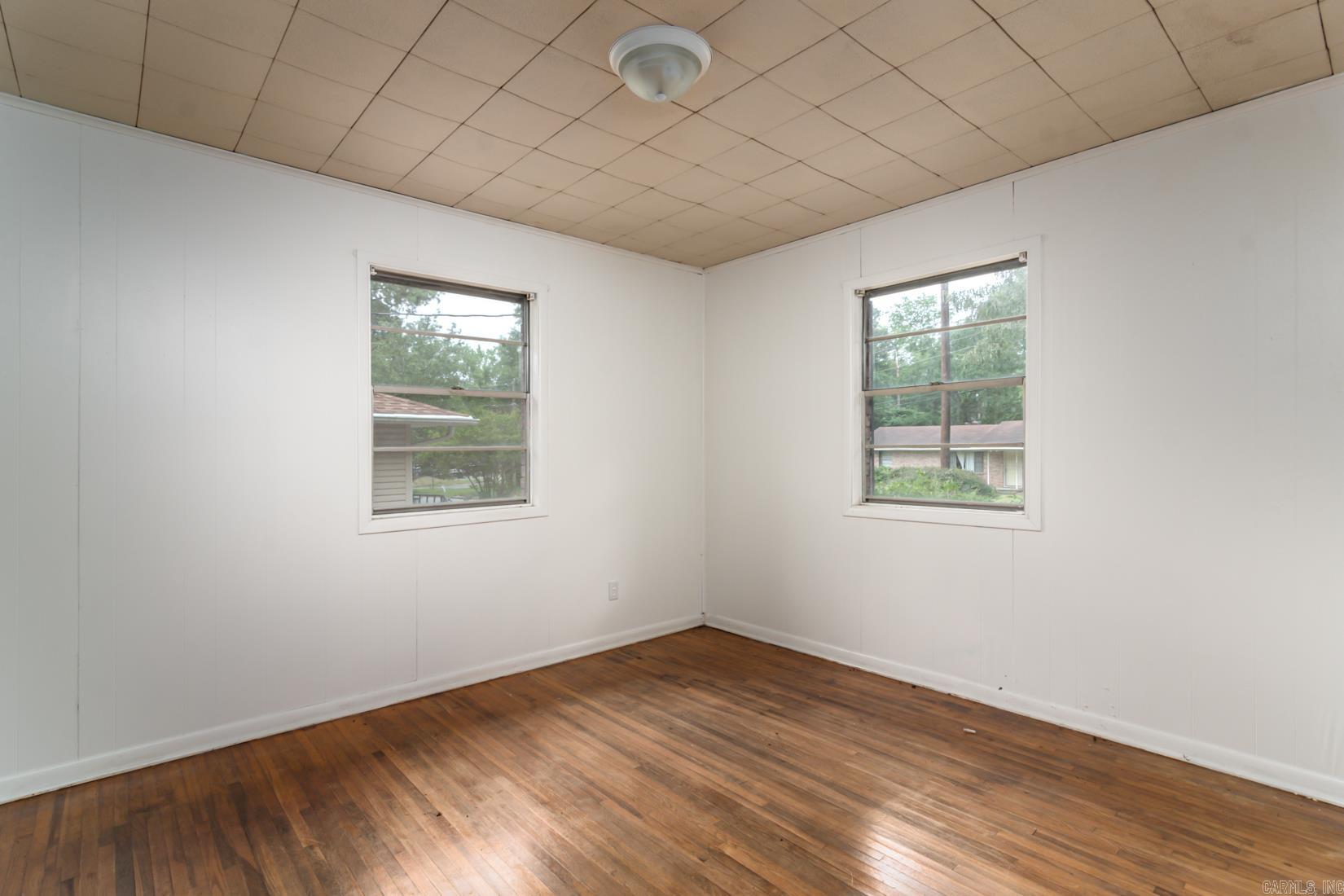 8515 & 8511 Dreher Lane