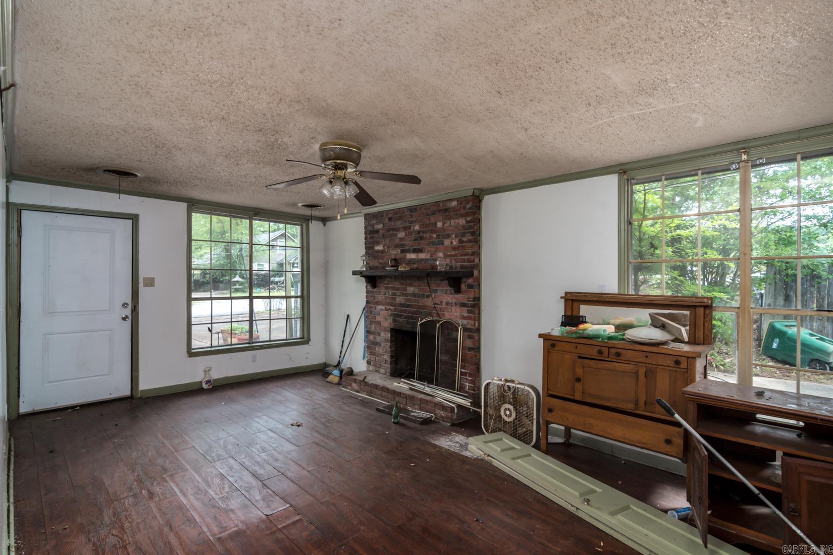 8515 & 8511 Dreher Lane