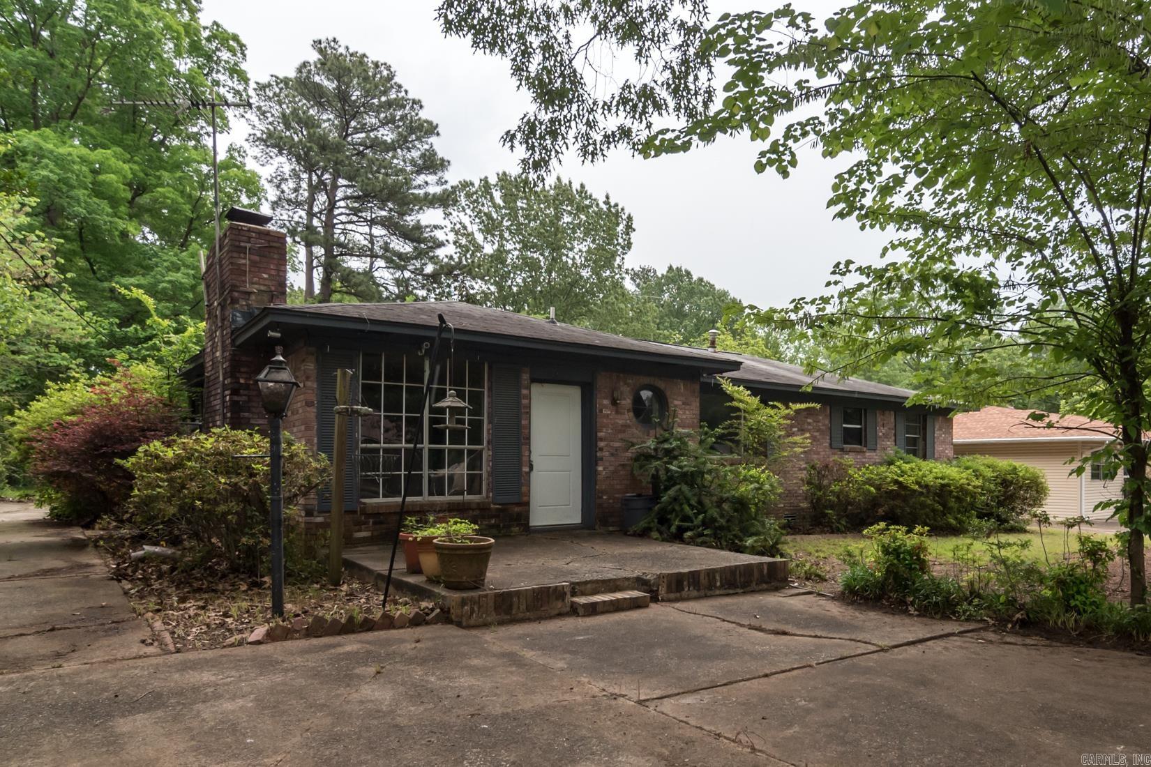 8515 & 8511 Dreher Lane