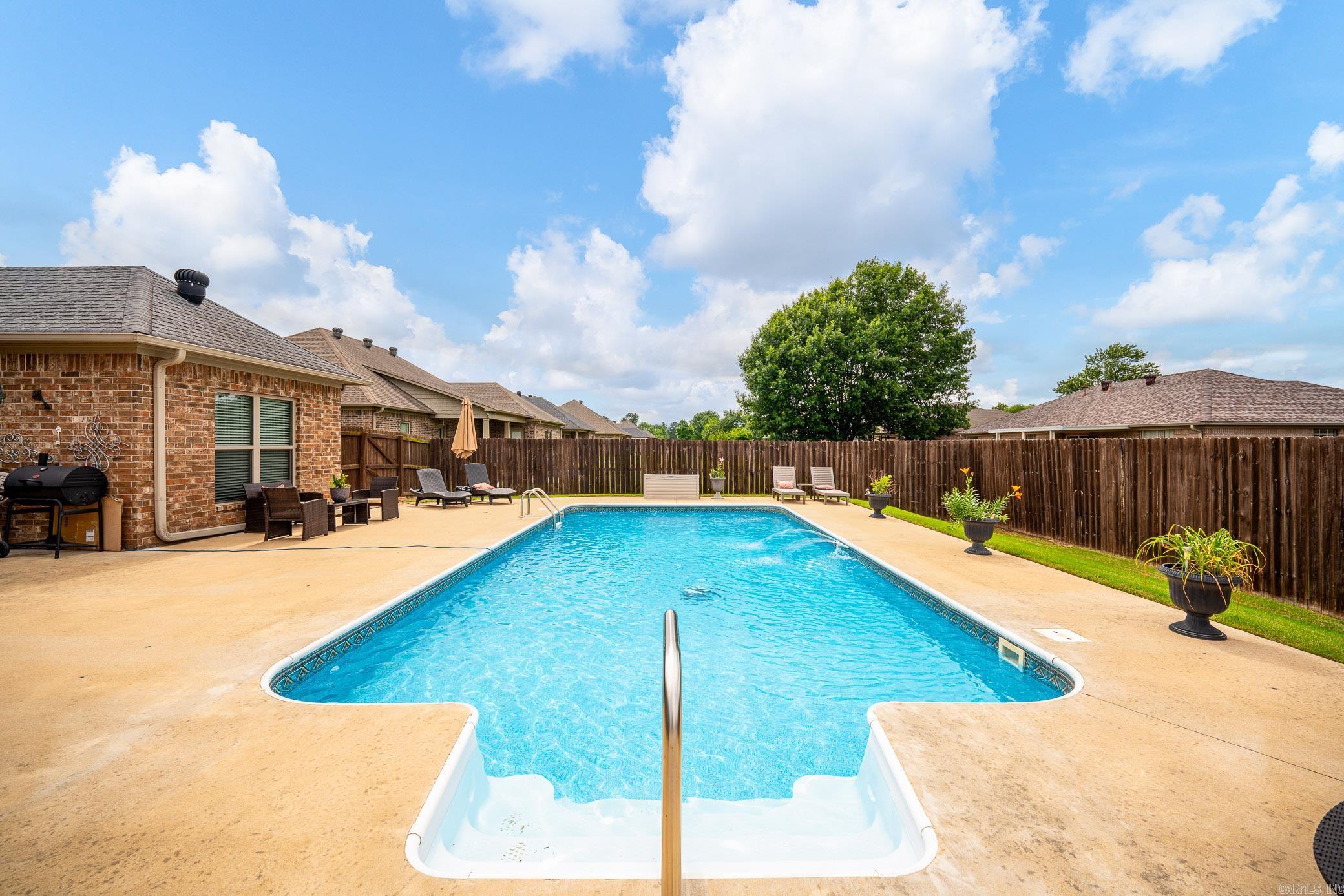 1605 Sylar Circle