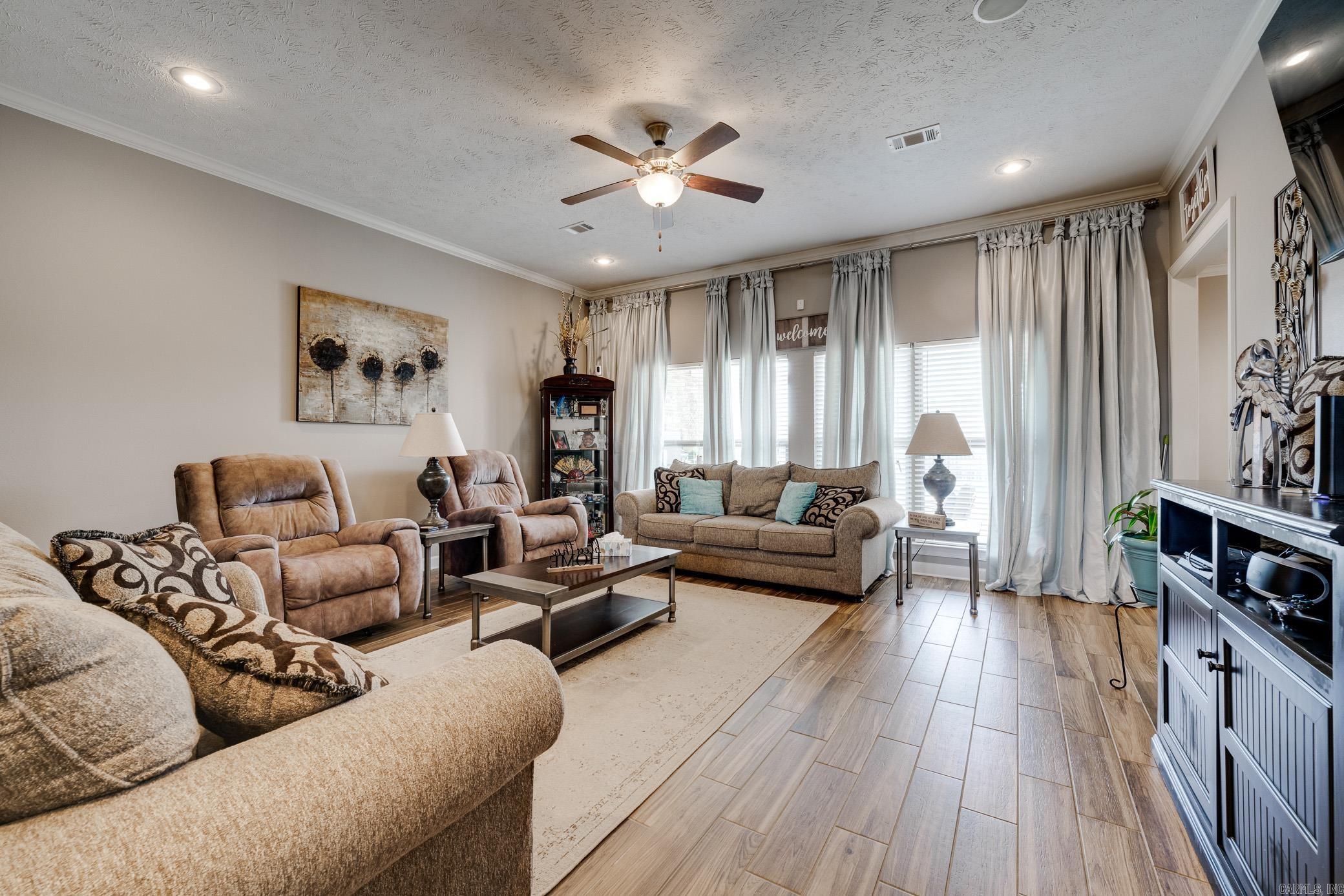 1605 Sylar Circle