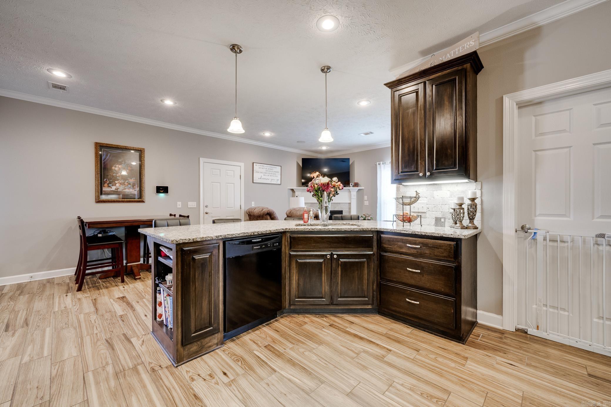 1605 Sylar Circle