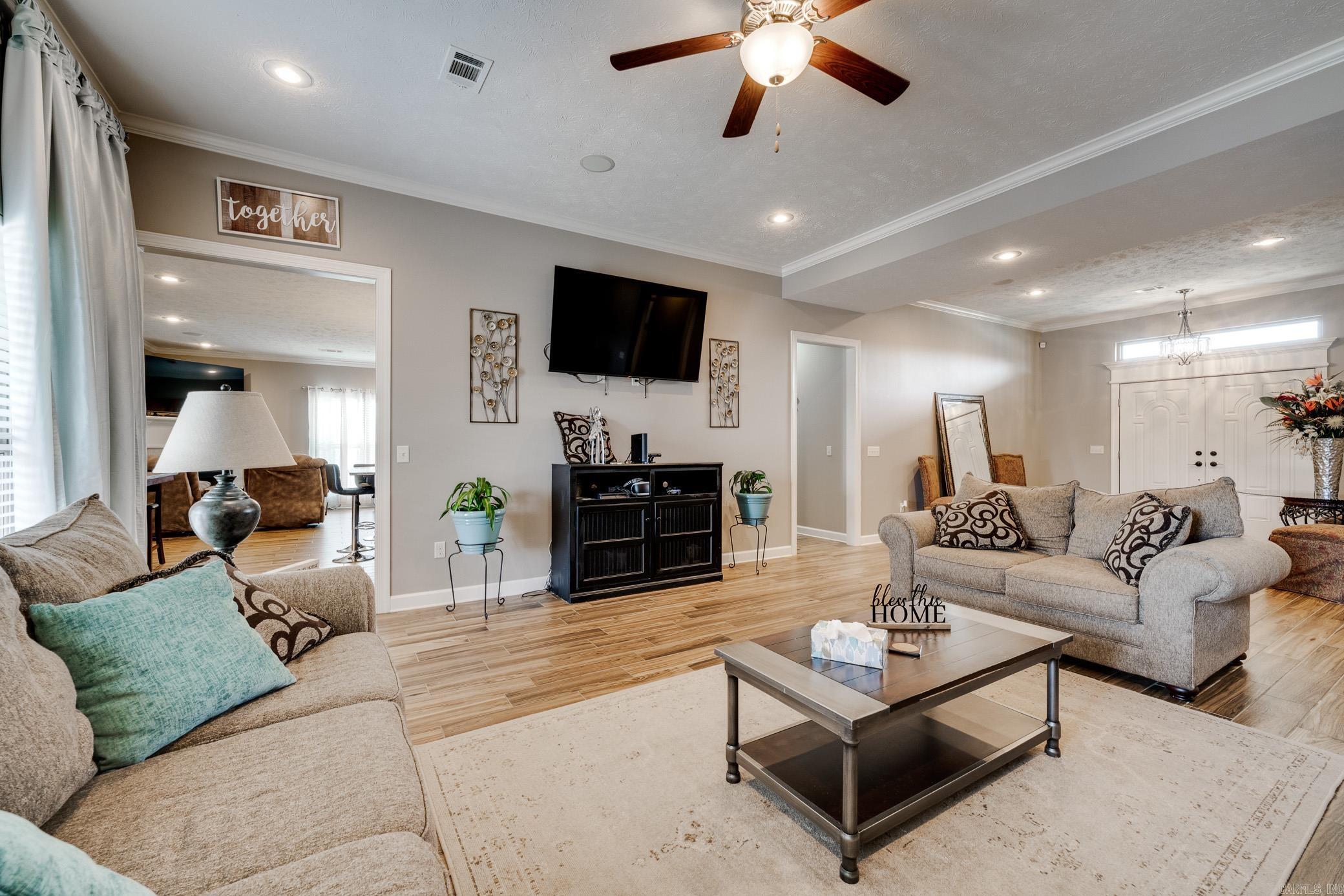 1605 Sylar Circle