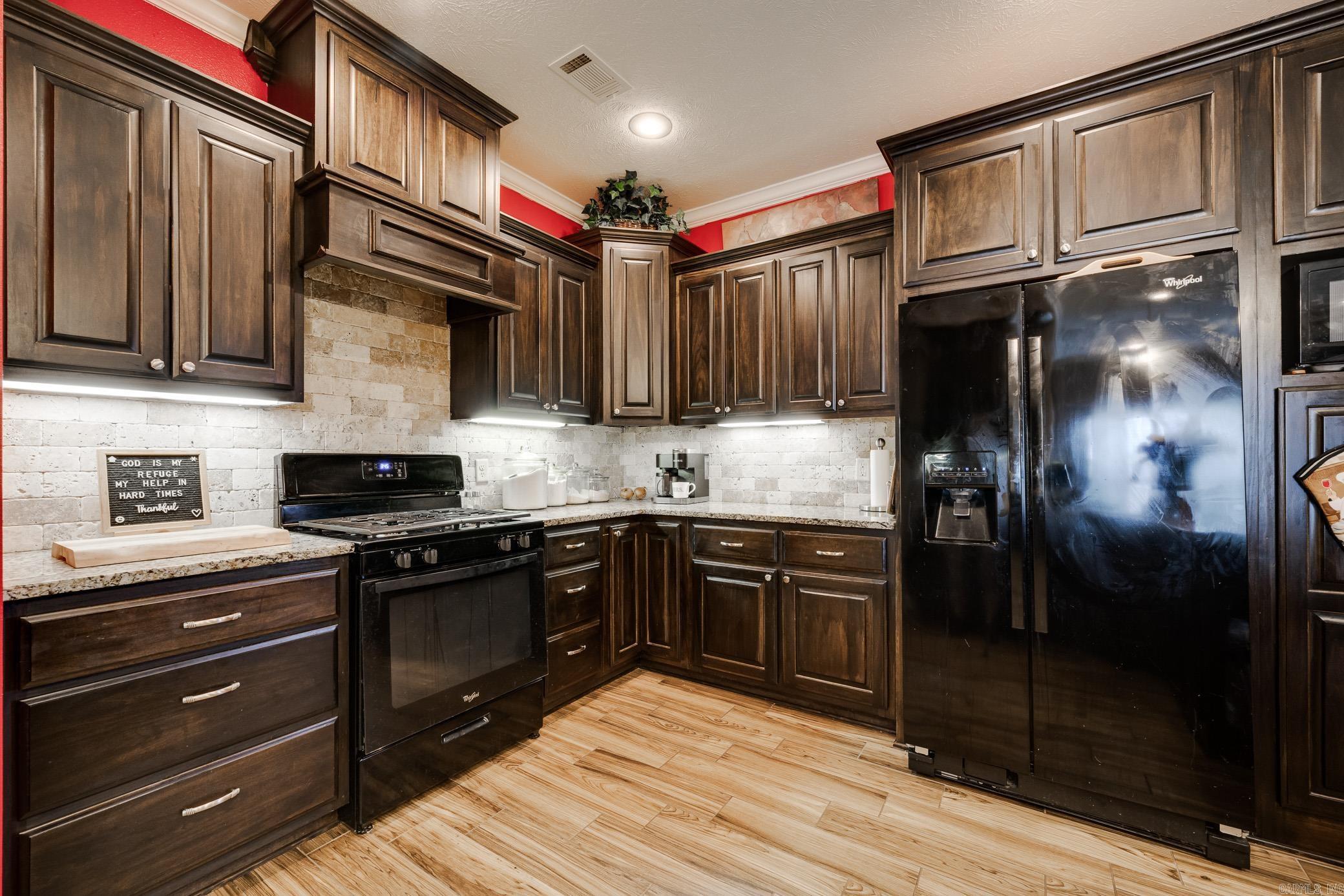 1605 Sylar Circle