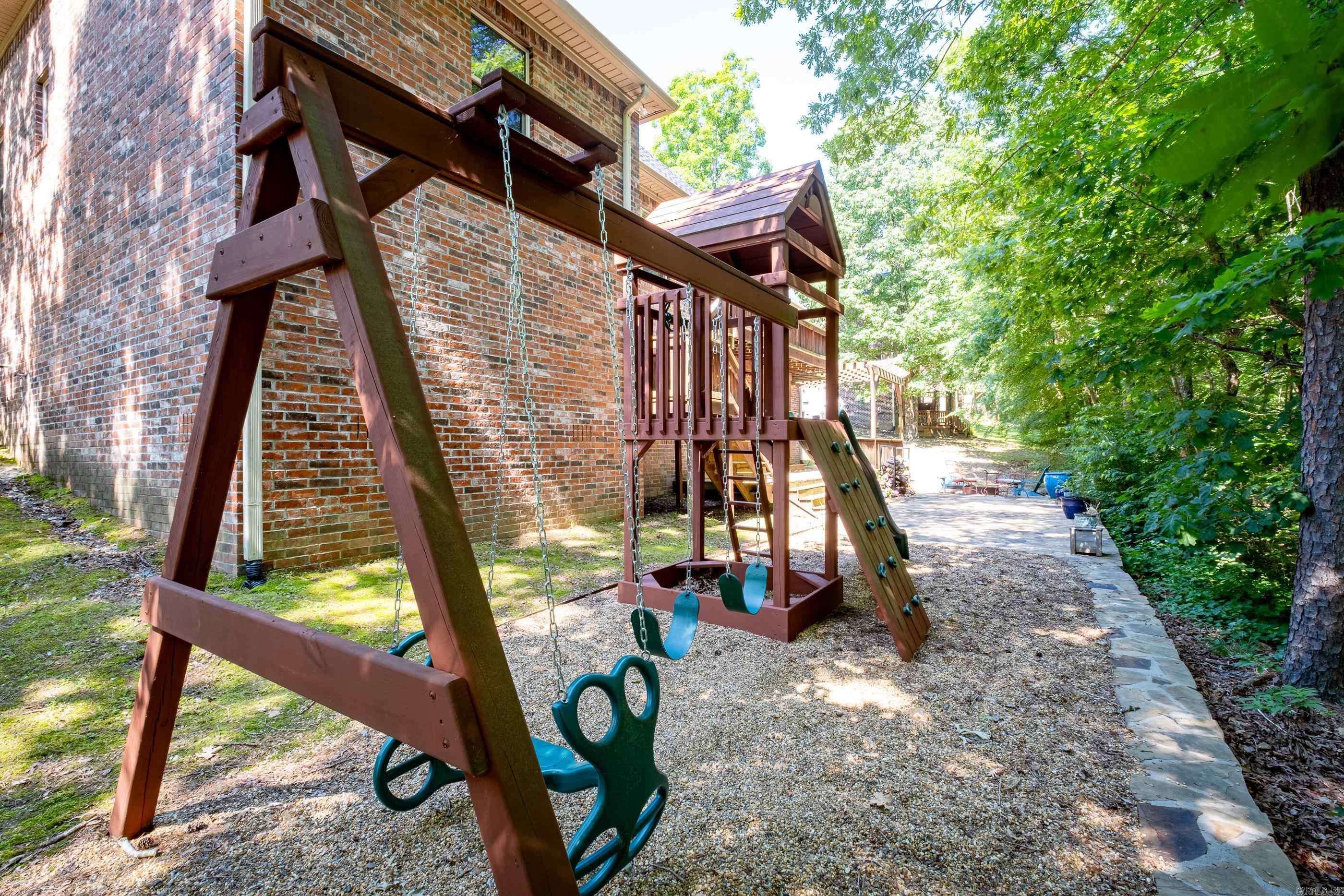 12 Wood Sorrel Point